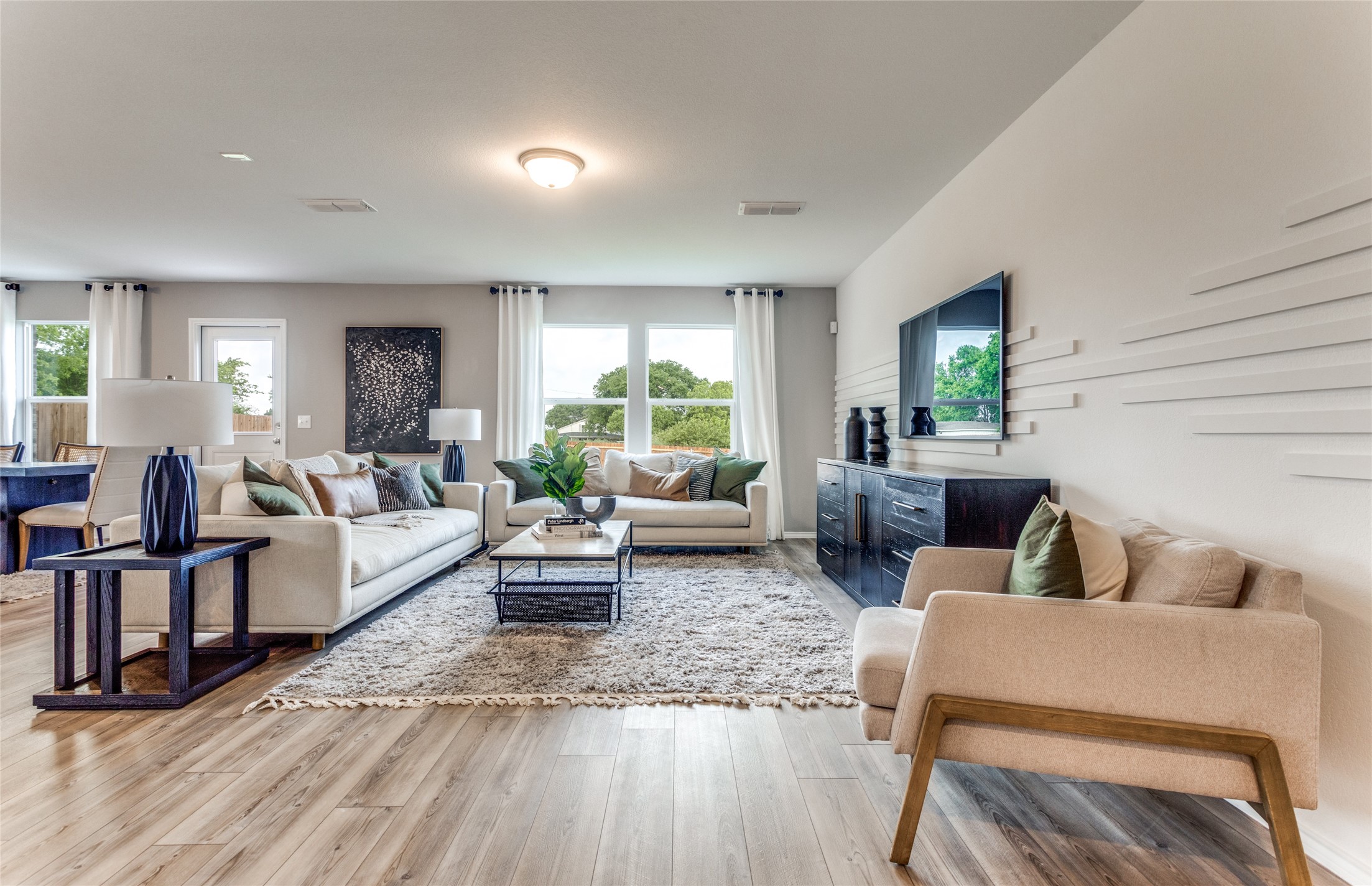MODEL HOME images may NOT be consistent with the finished product. MODEL HOME images may NOT be consistent with the finished product.