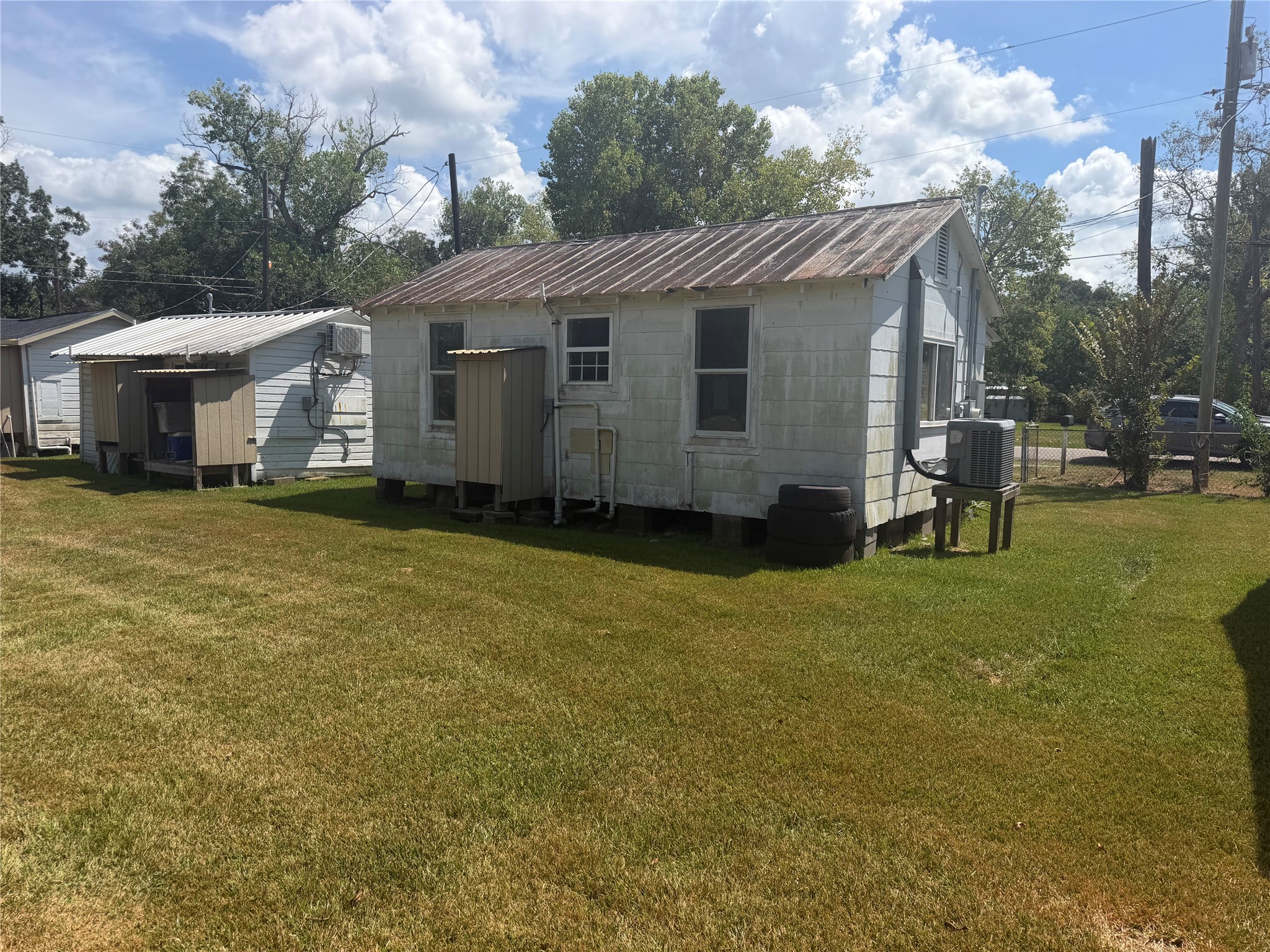 1506 W Talmadge st Road, Alvin, TX 77511