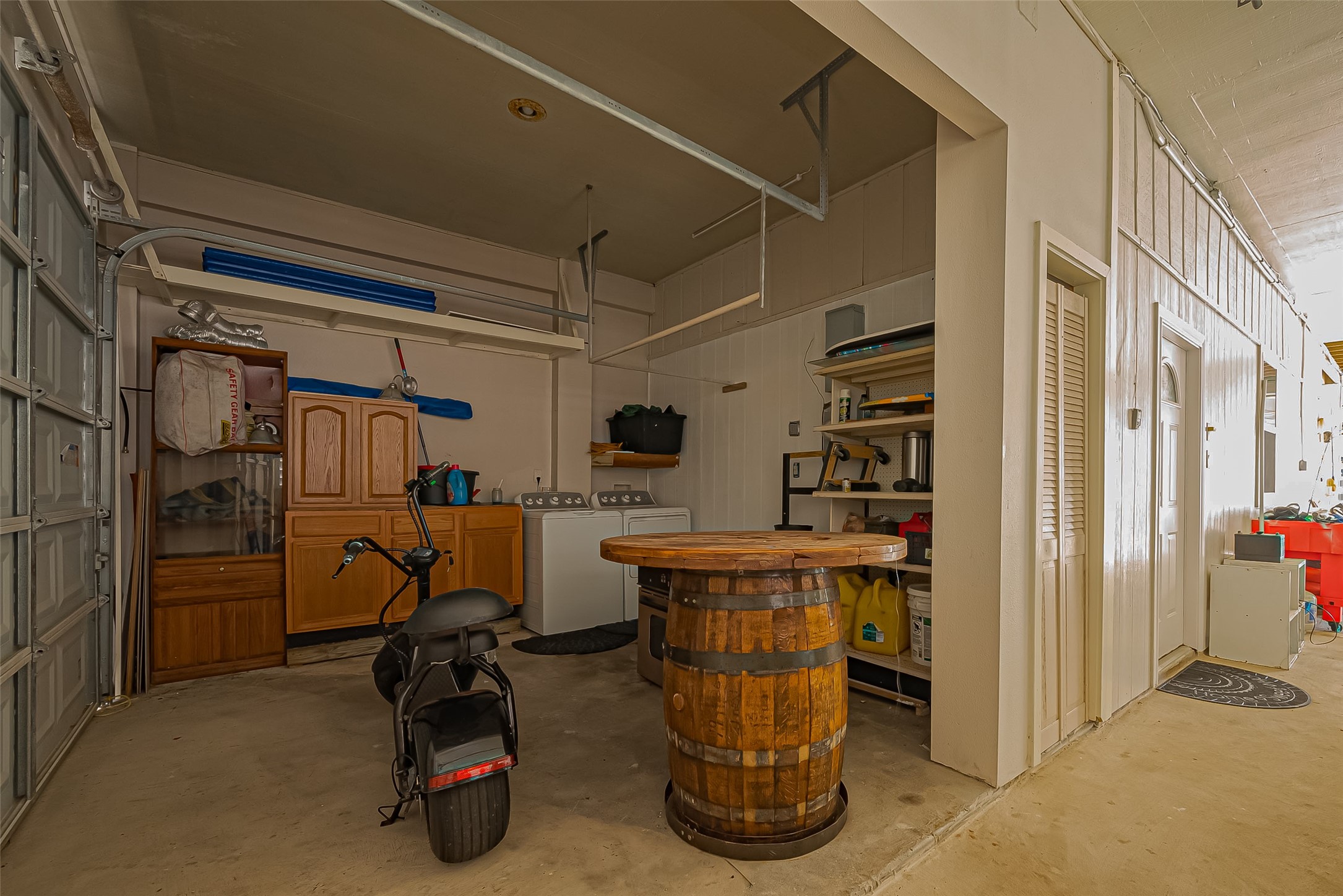 210 Sampan Drive, Tiki Island, TX 77554