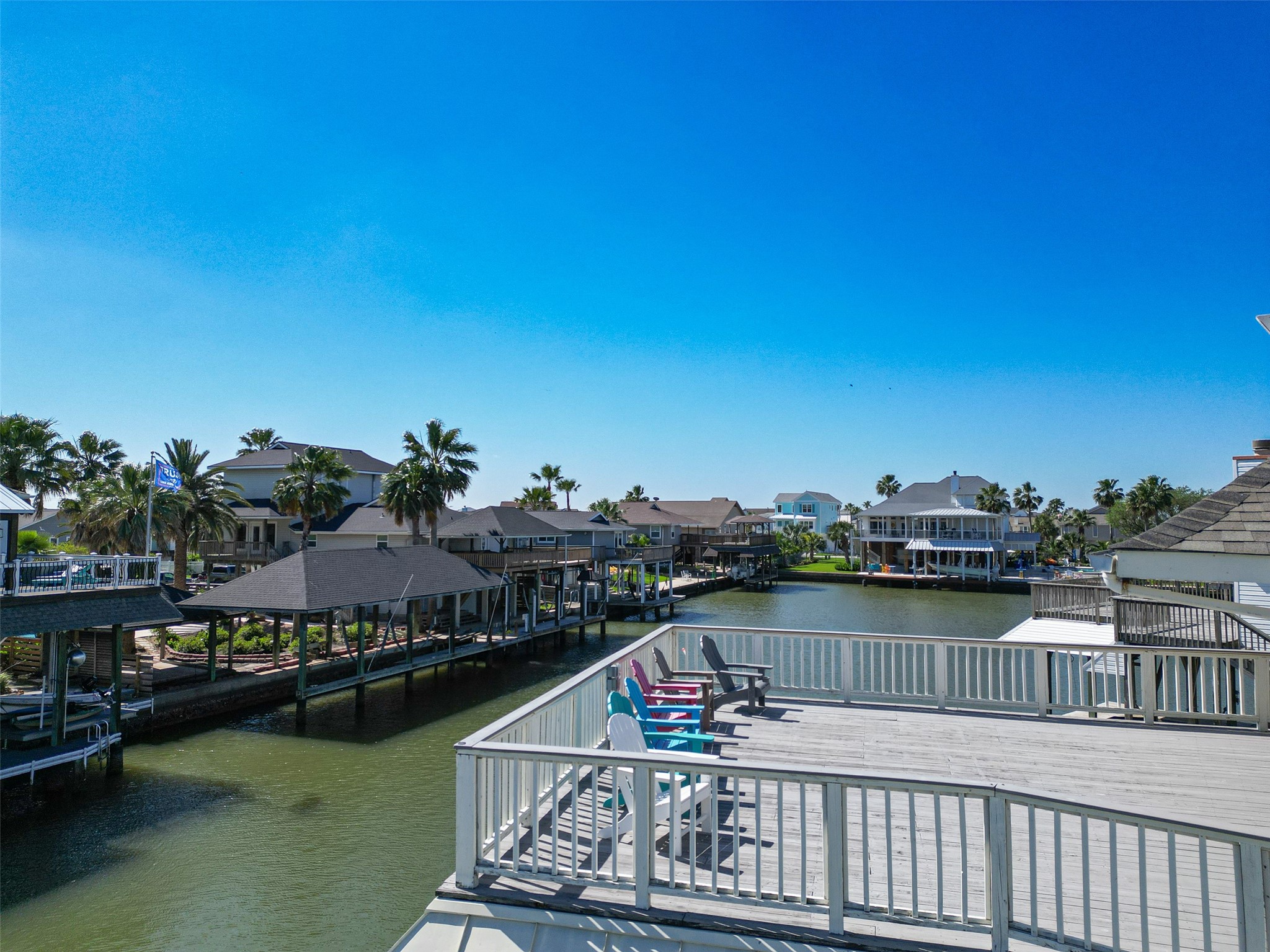 210 Sampan Drive, Tiki Island, TX 77554