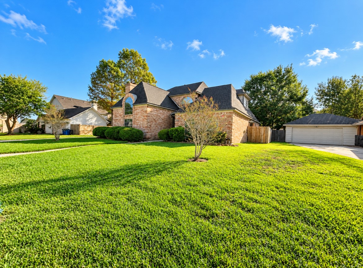 19122 Putting Green Drive, Humble, TX 77346