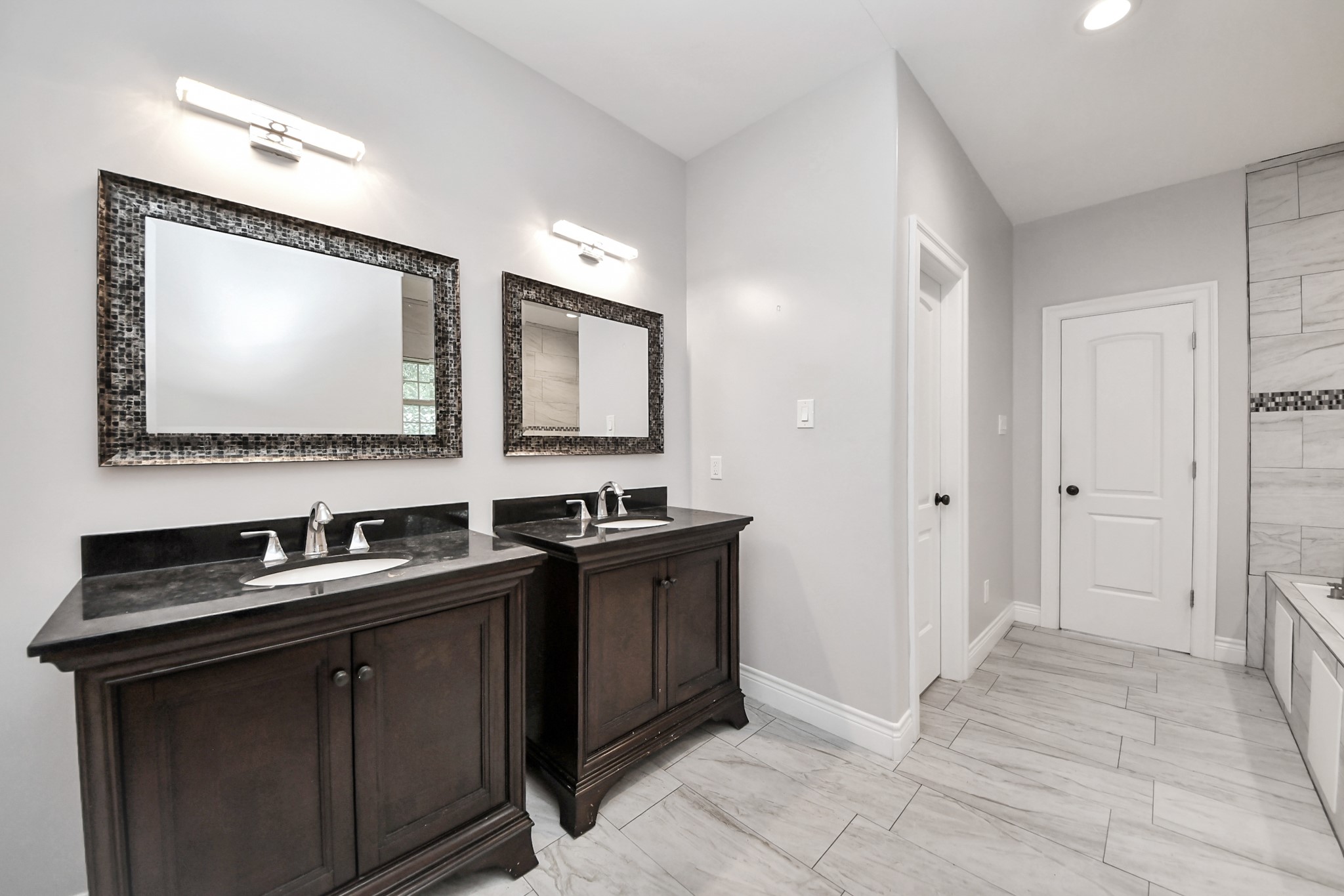 1202 Niagara Street, Houston, TX 77051