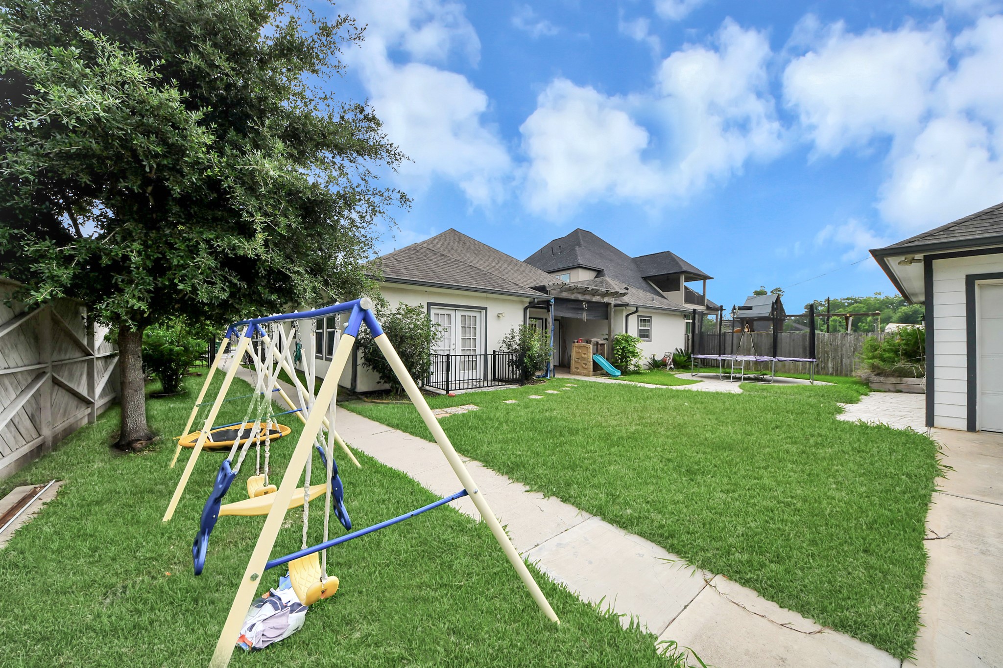1202 Niagara Street, Houston, TX 77051