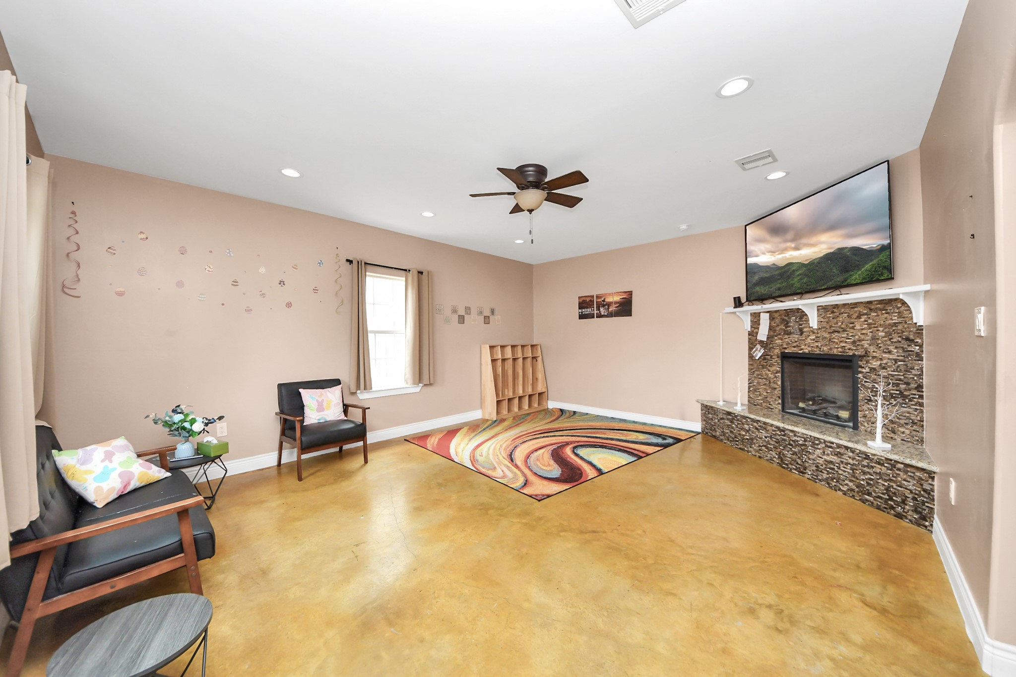 1202 Niagara Street, Houston, TX 77051 1202 Niagara Street, Houston, TX 77051