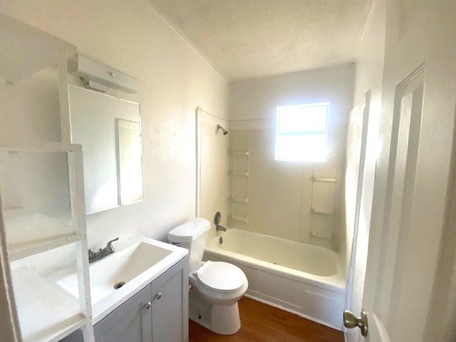 Full bath with tub/shower combo and updated vanity.