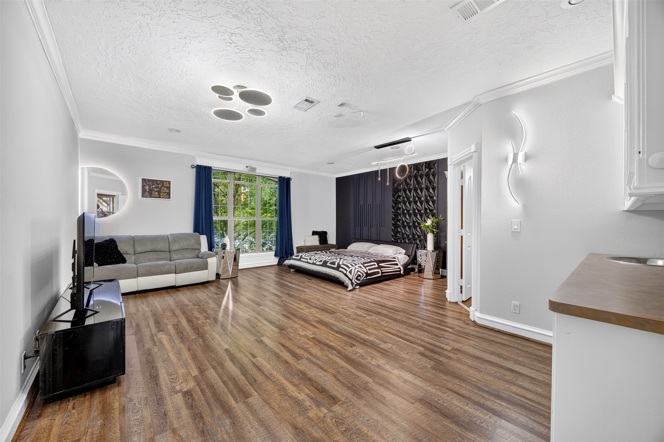 21427 Tophill Drive, Spring, TX 77388