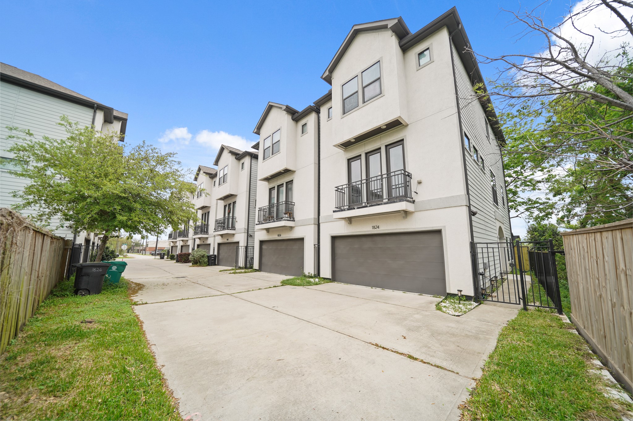 Welcome home to 1824 Bonner Street!
