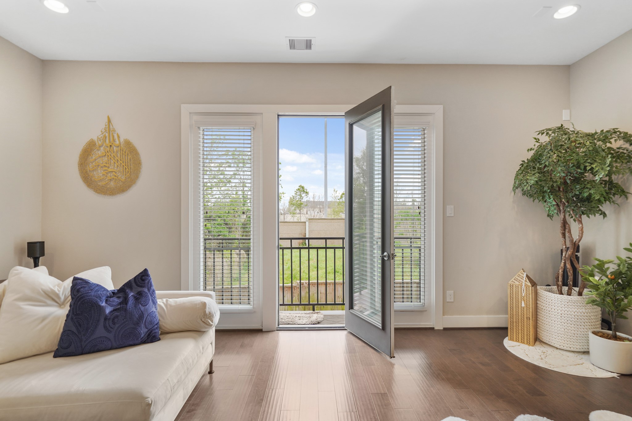 Bring the outdoors in! Bring the outdoors in!