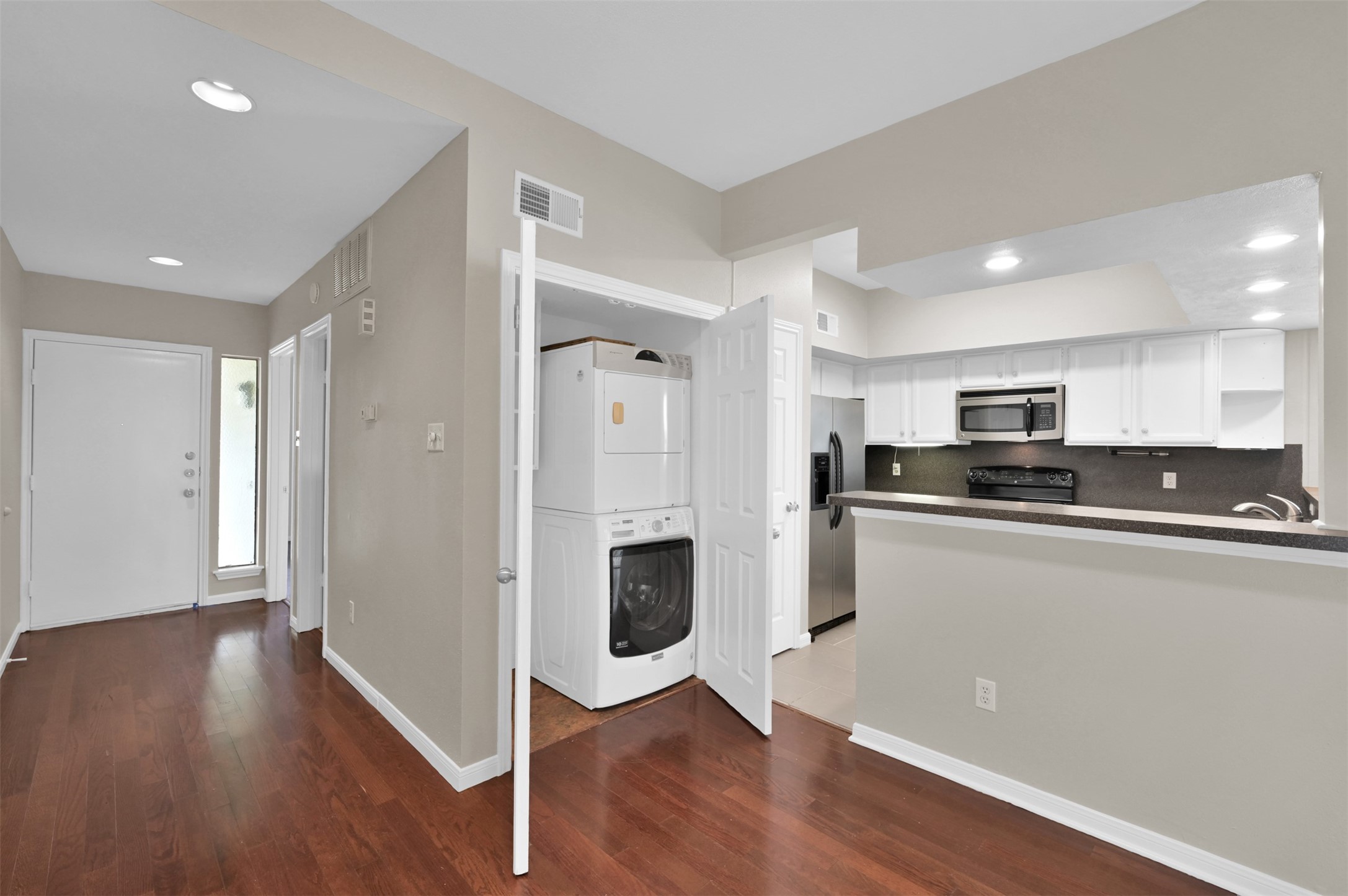 132 April Point Drive S, Conroe, TX 77356