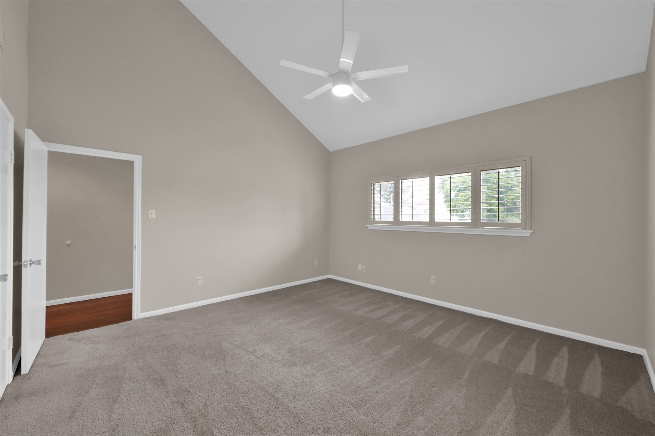 132 April Point Drive S, Conroe, TX 77356