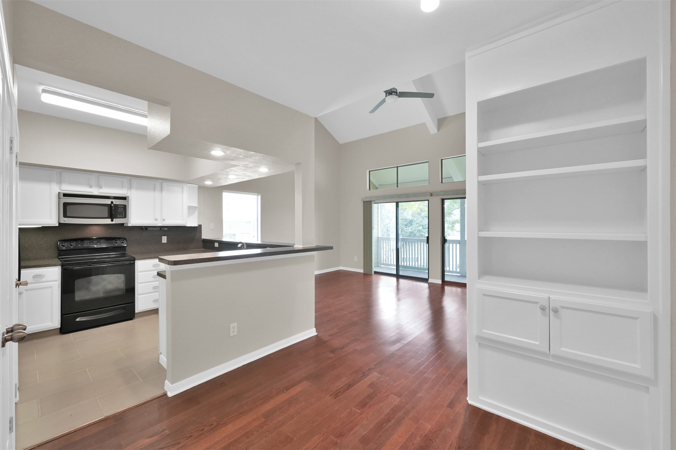 132 April Point Drive S, Conroe, TX 77356