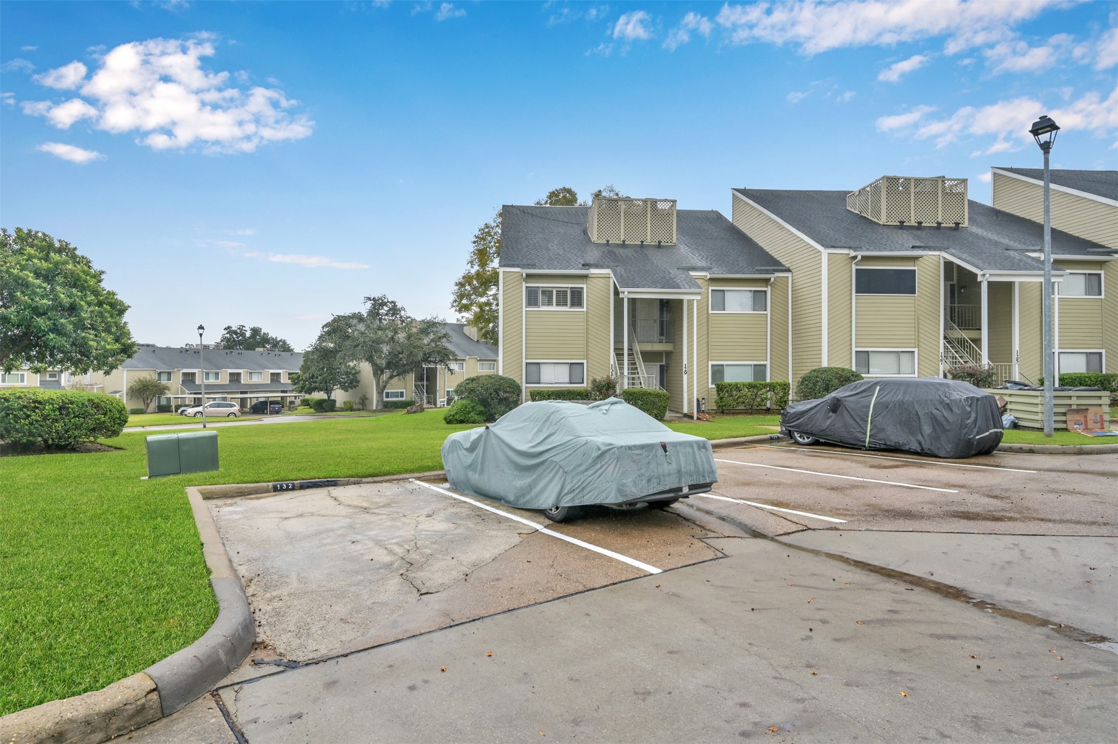 132 April Point Drive S, Conroe, TX 77356