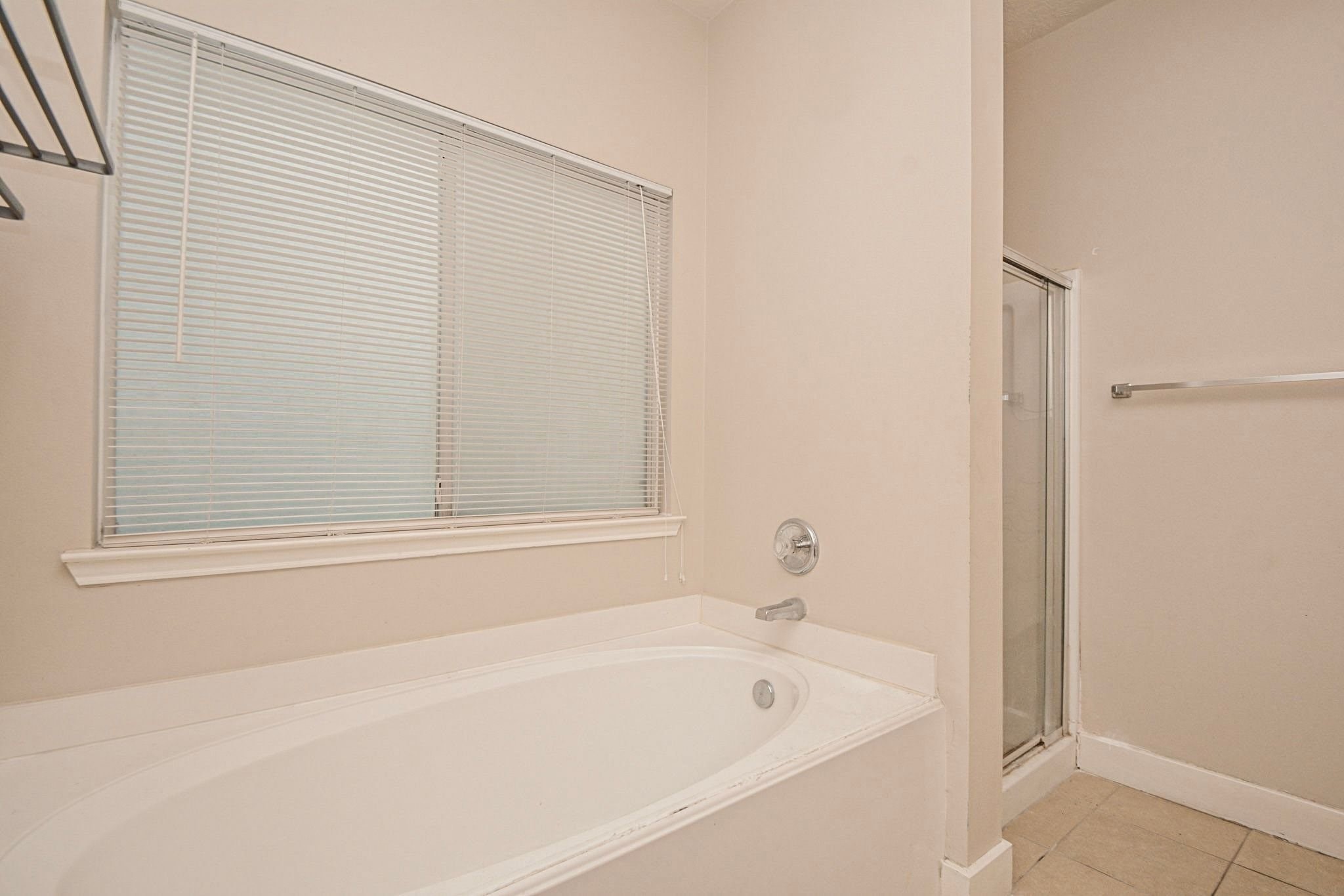 9742 Farrell Drive, Houston, TX 77070
