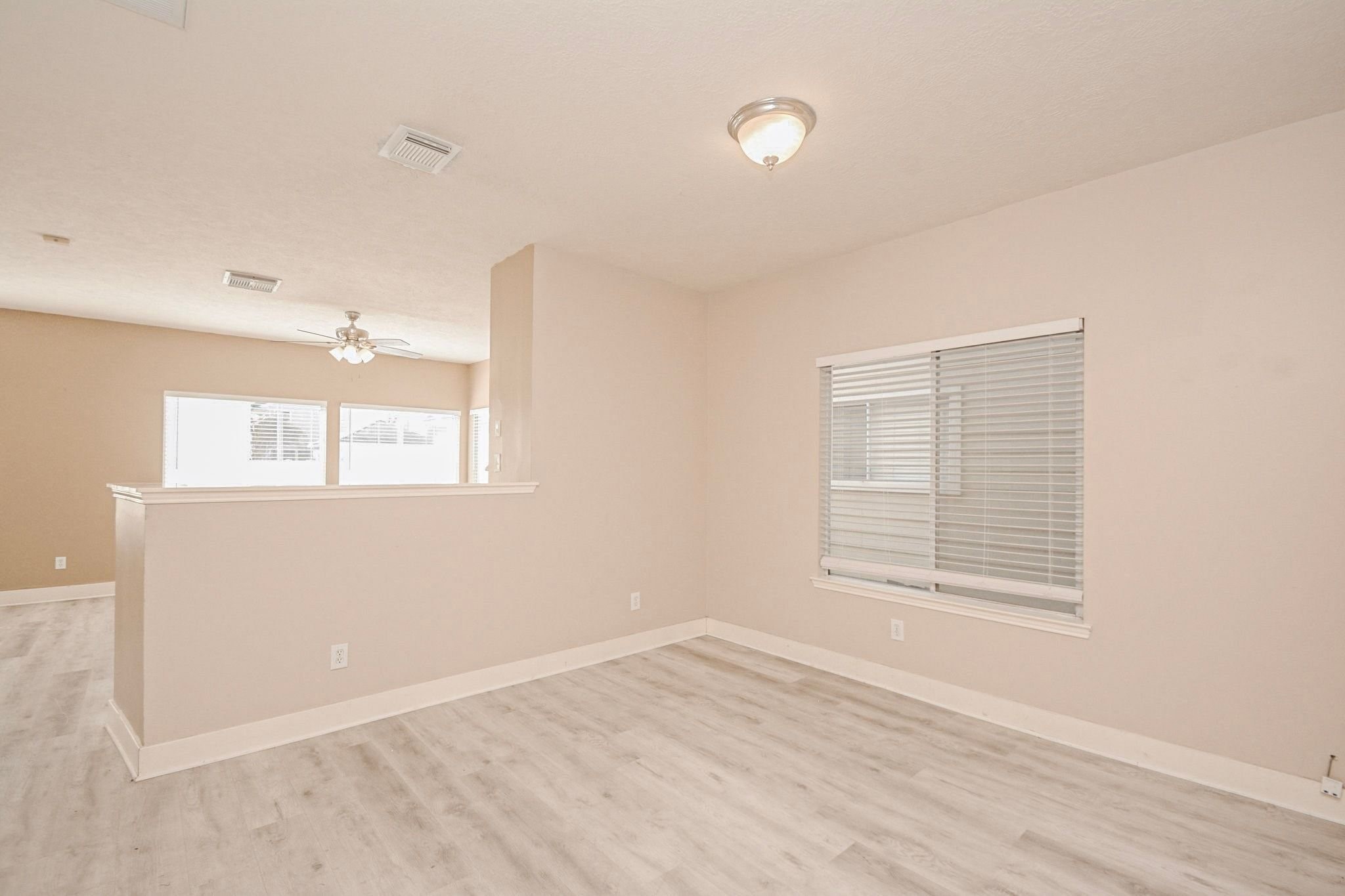 9742 Farrell Drive, Houston, TX 77070