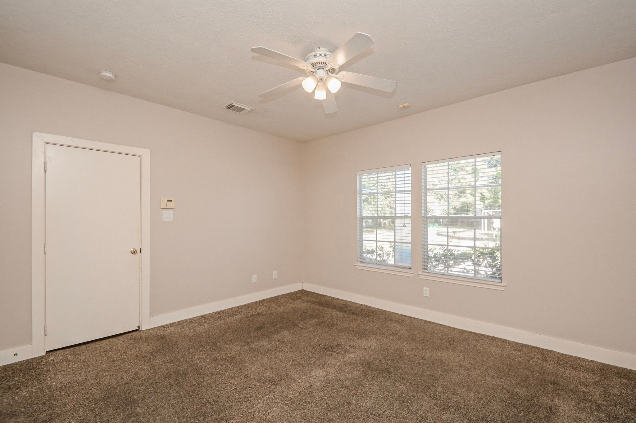9742 Farrell Drive, Houston, TX 77070