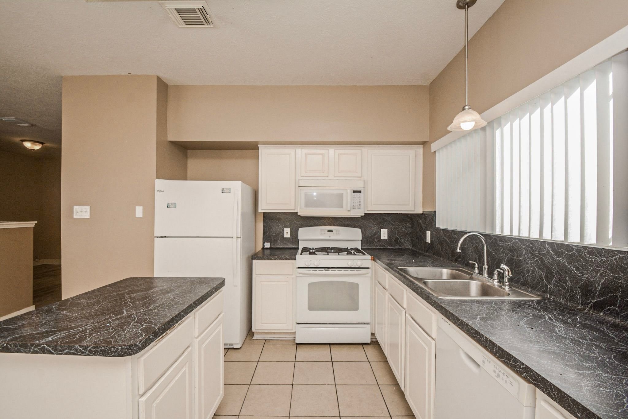 9742 Farrell Drive, Houston, TX 77070