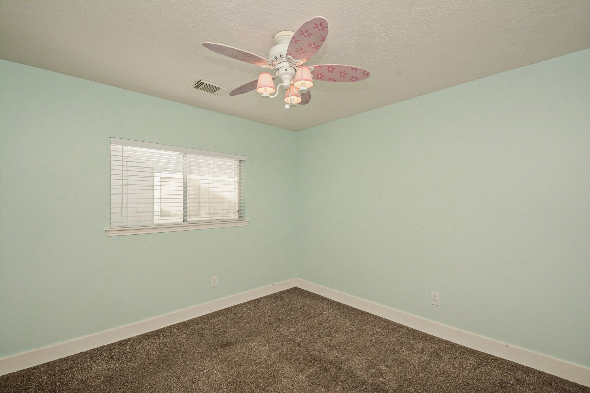 9742 Farrell Drive, Houston, TX 77070