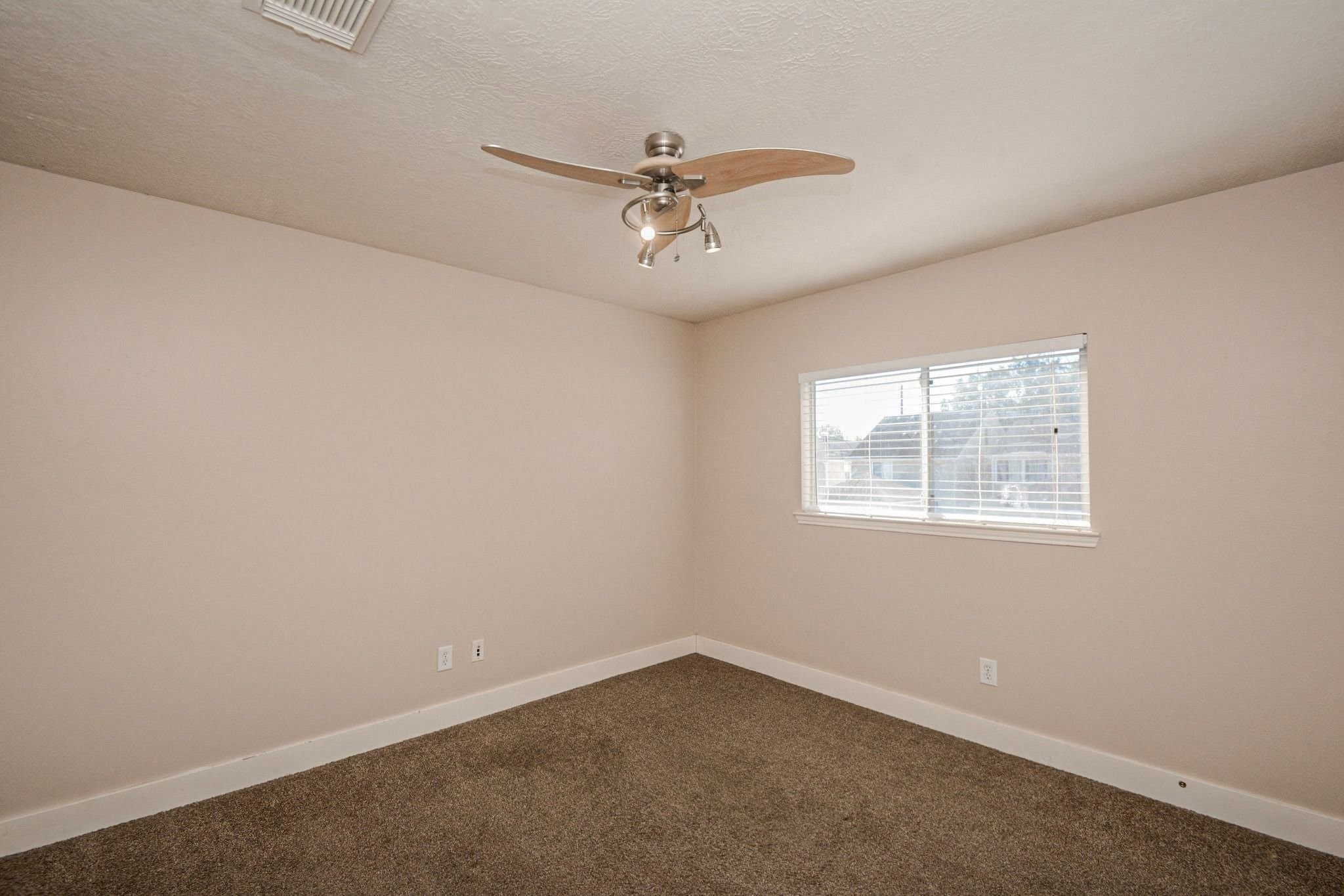 9742 Farrell Drive, Houston, TX 77070