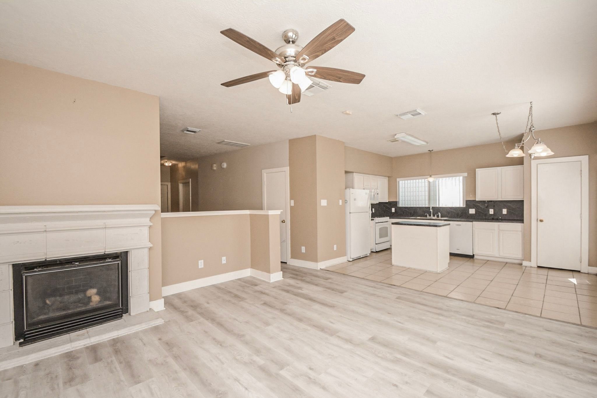 9742 Farrell Drive, Houston, TX 77070