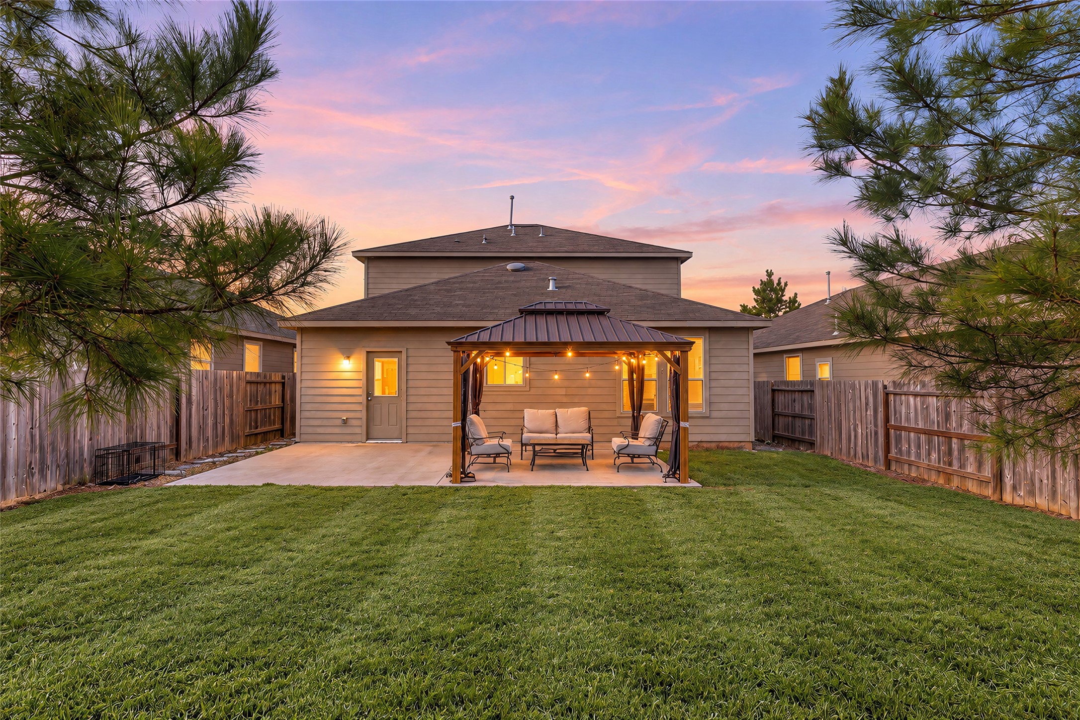 120 Shadow Leaf Trail, Willis, TX 77378