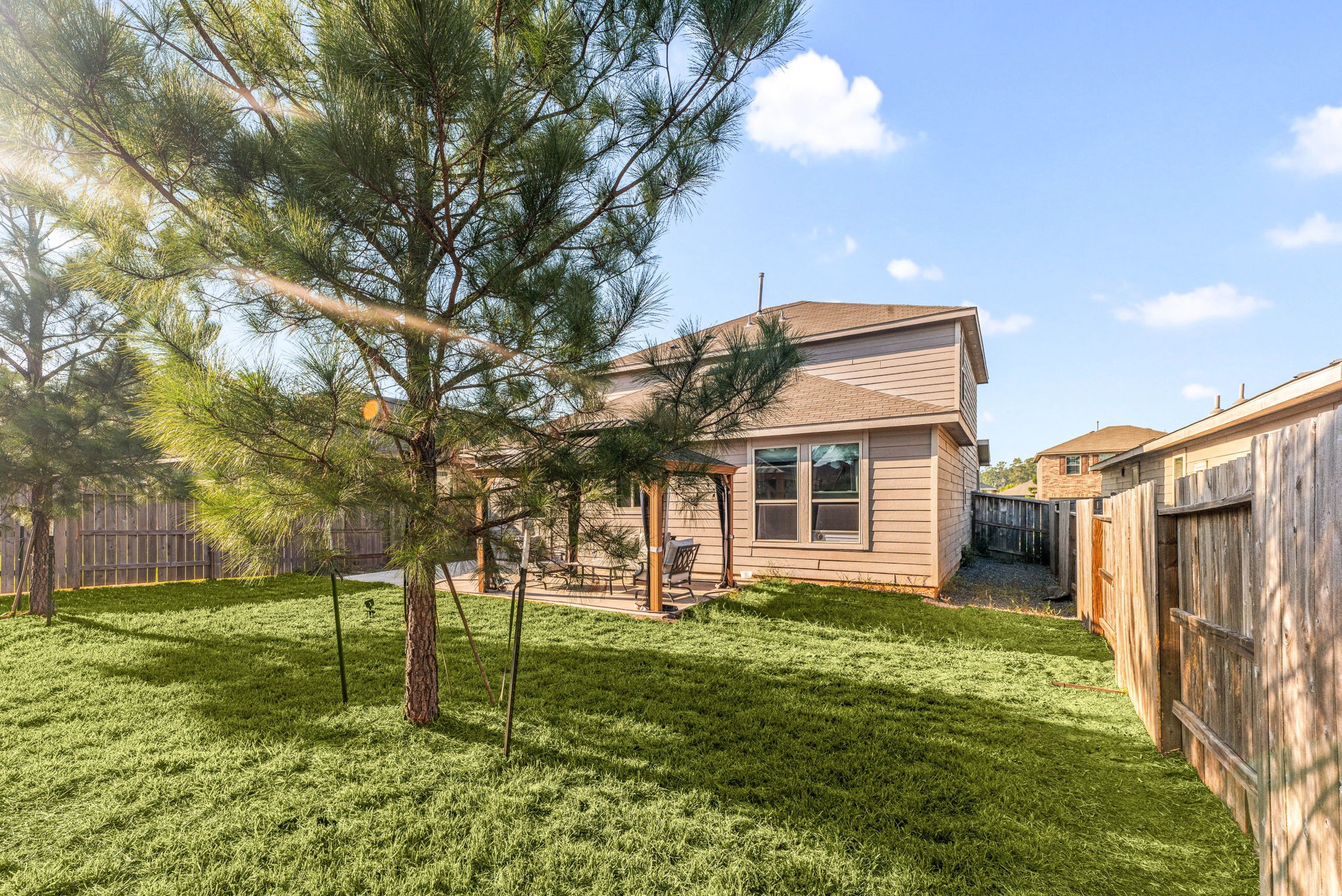 120 Shadow Leaf Trail, Willis, TX 77378
