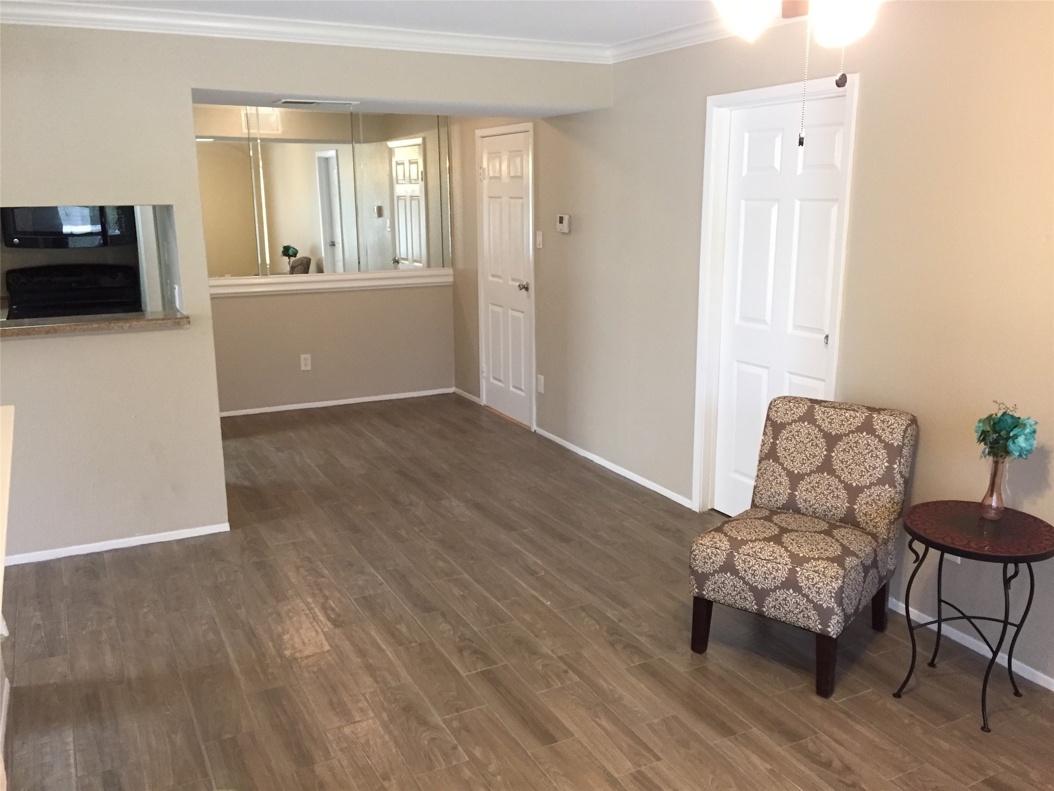 760 Memorial Mews Street, #B, Houston, TX 77079 760 Memorial Mews Street, #B, Houston, TX 77079