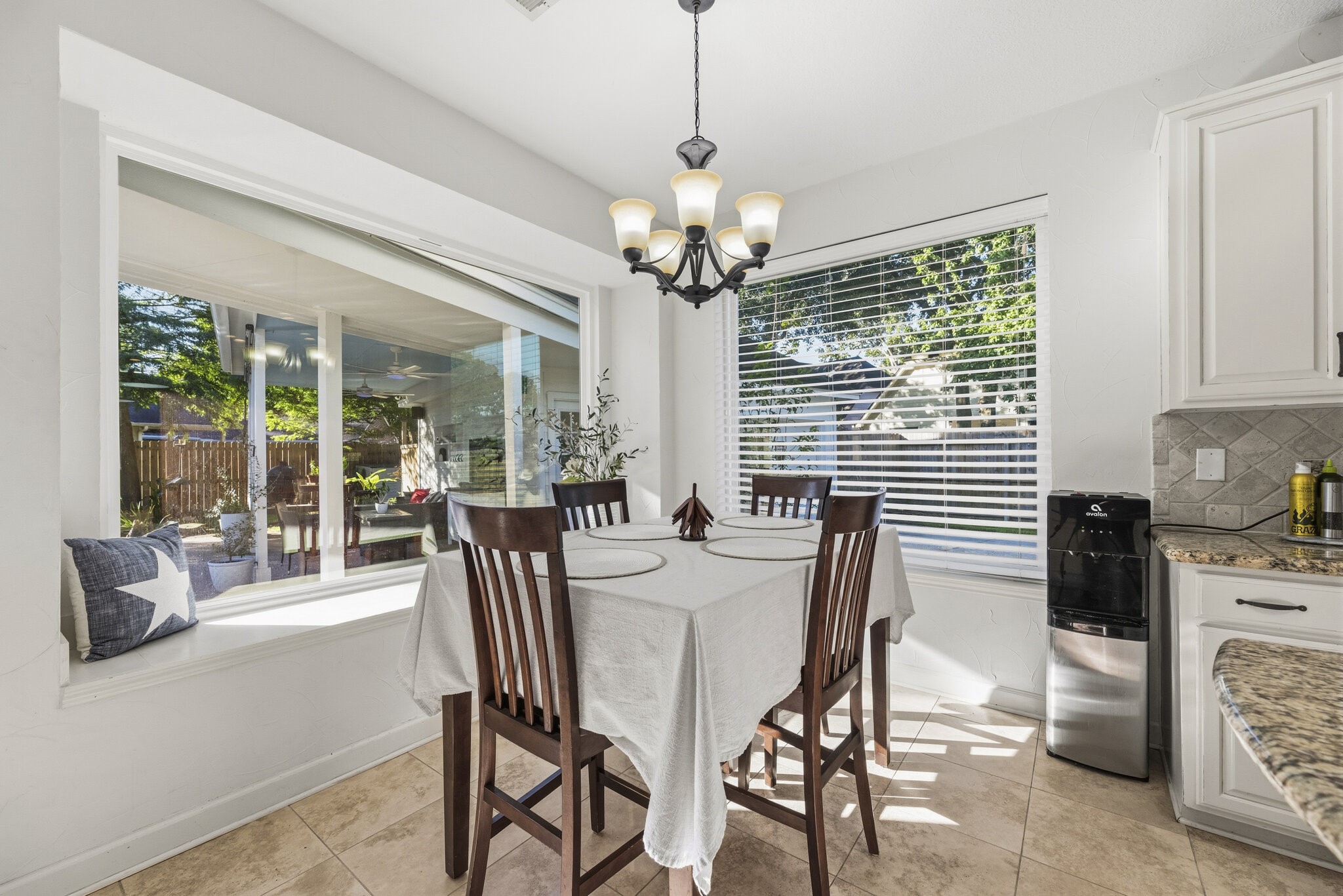 Breakfast Nook