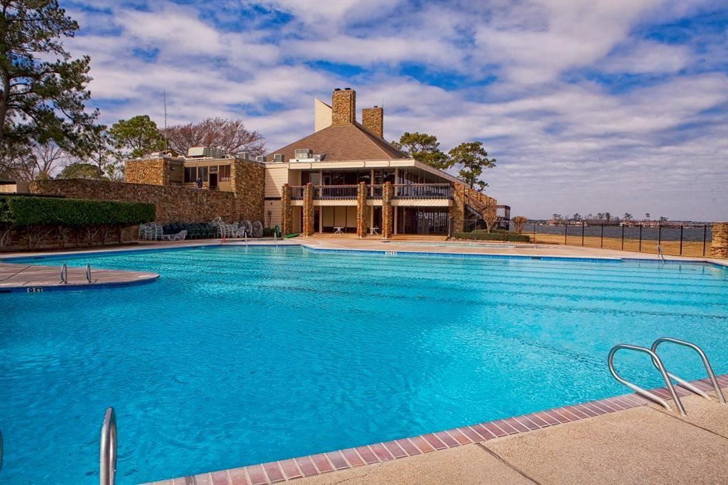 Walden Yacht Club Pool
