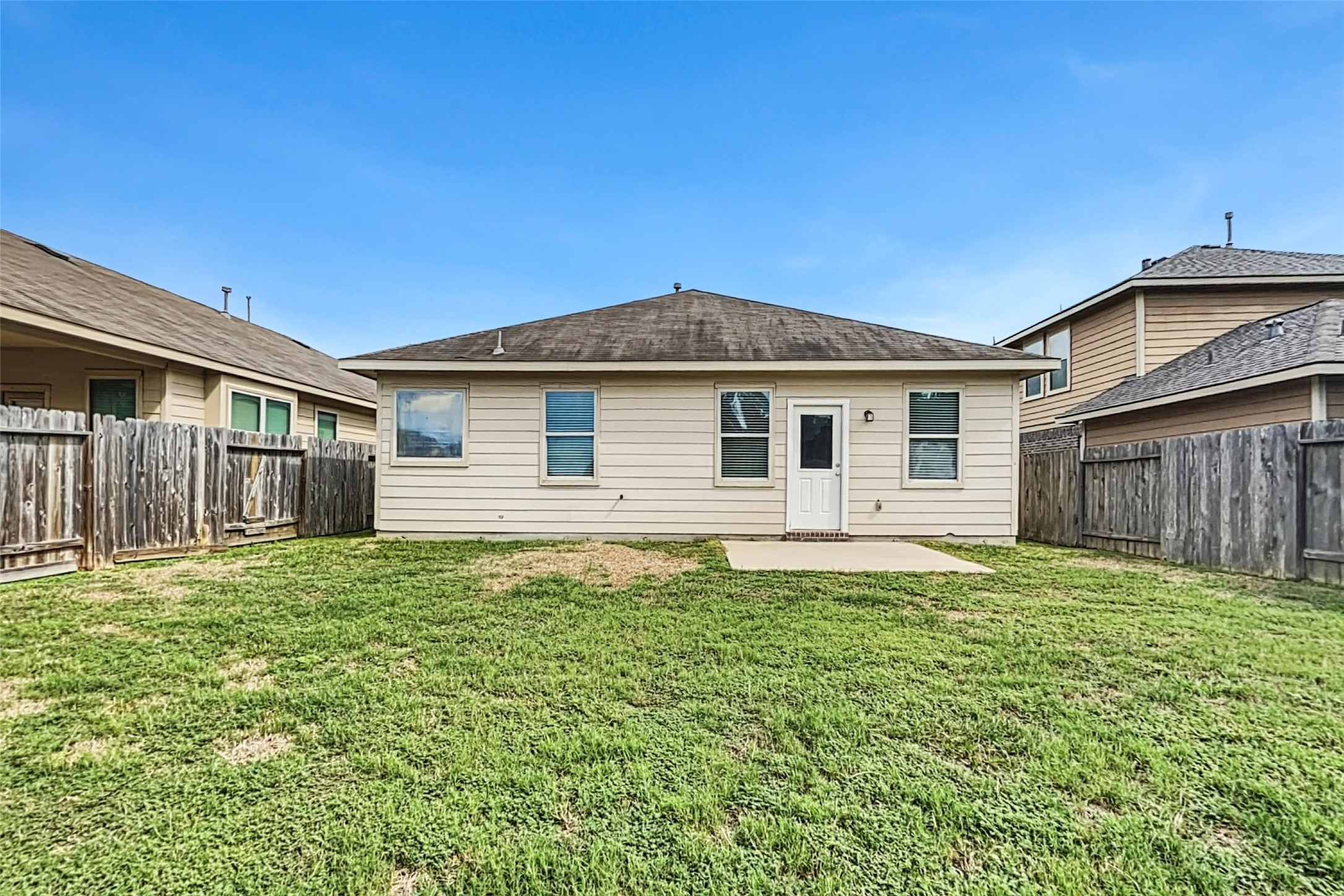 9922 Sterling Place Drive, Conroe, TX 77303
