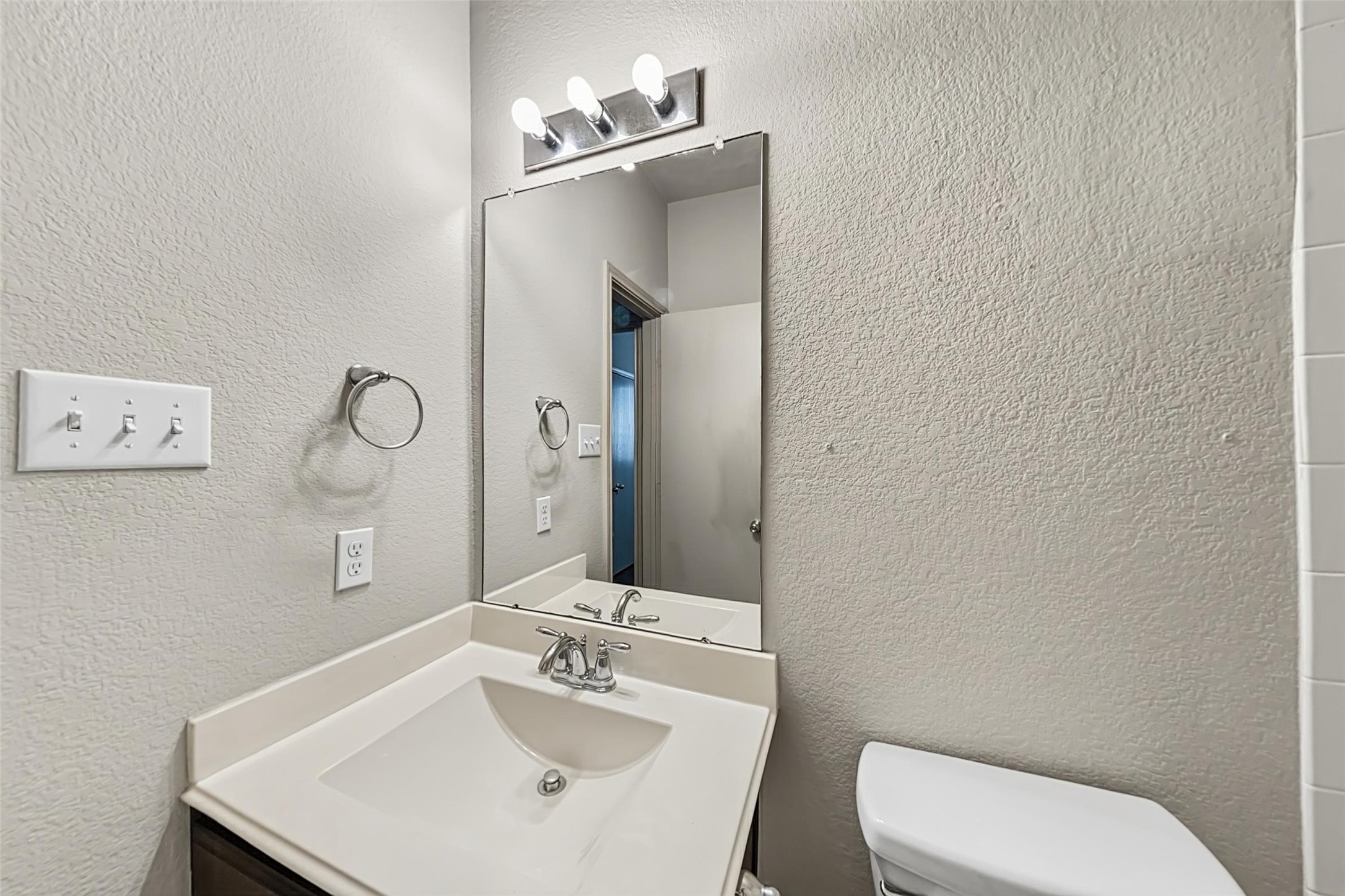 9922 Sterling Place Drive, Conroe, TX 77303