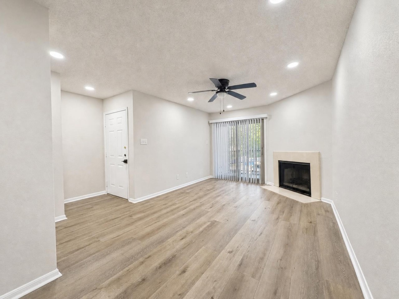 2120 El Paseo Street, #2419, Houston, TX 77054 2120 El Paseo Street, #2419, Houston, TX 77054