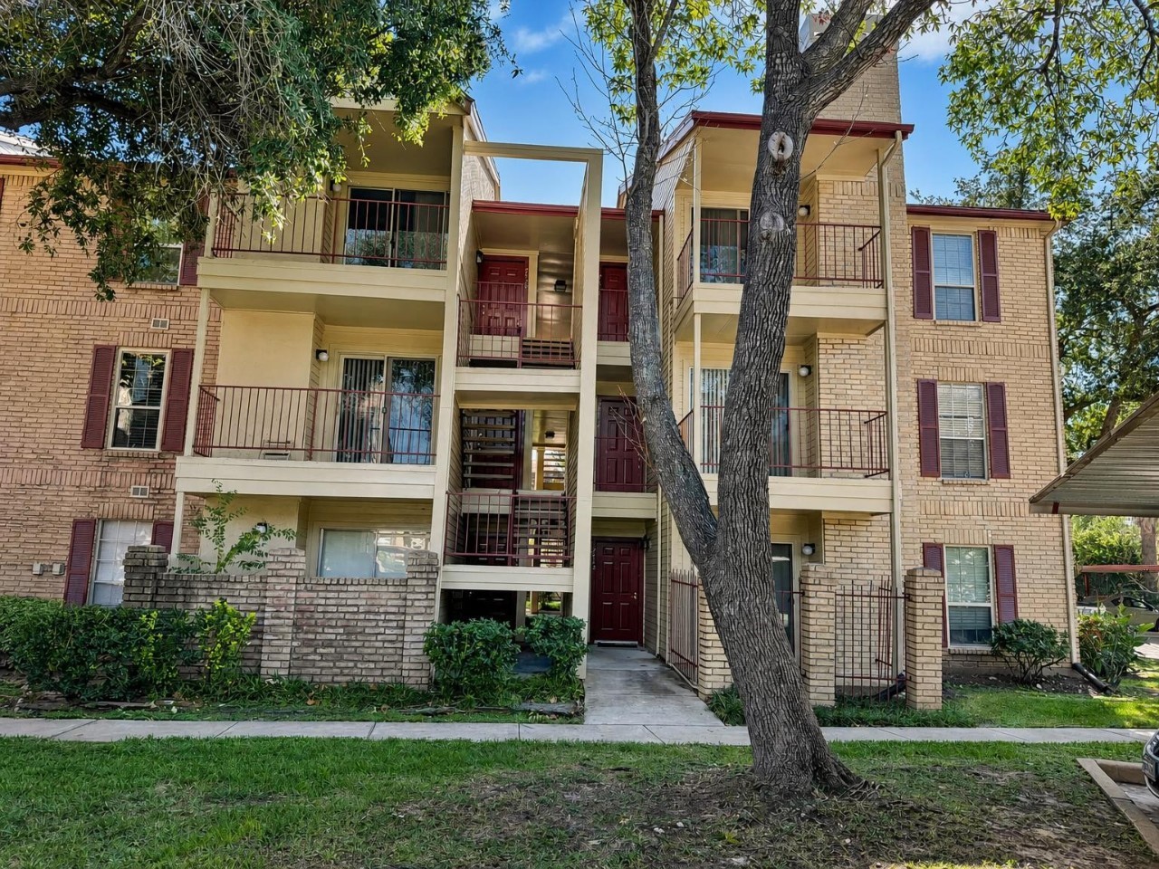 2120 El Paseo Street, #2419, Houston, TX 77054