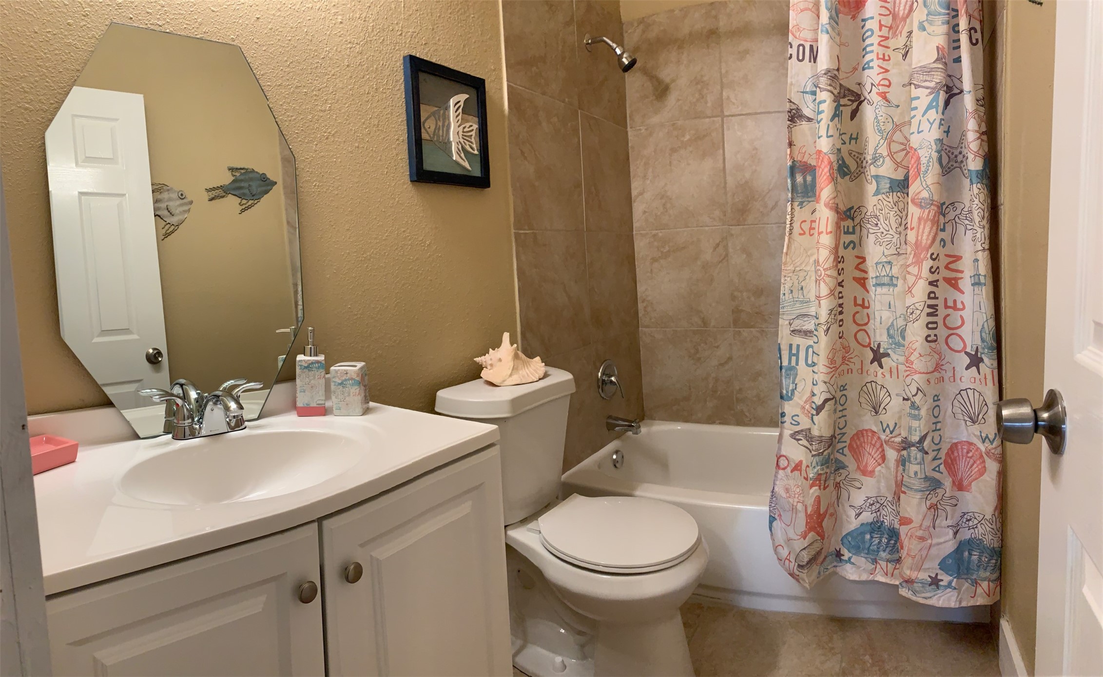 3005 Avenue L, Galveston, TX 77550