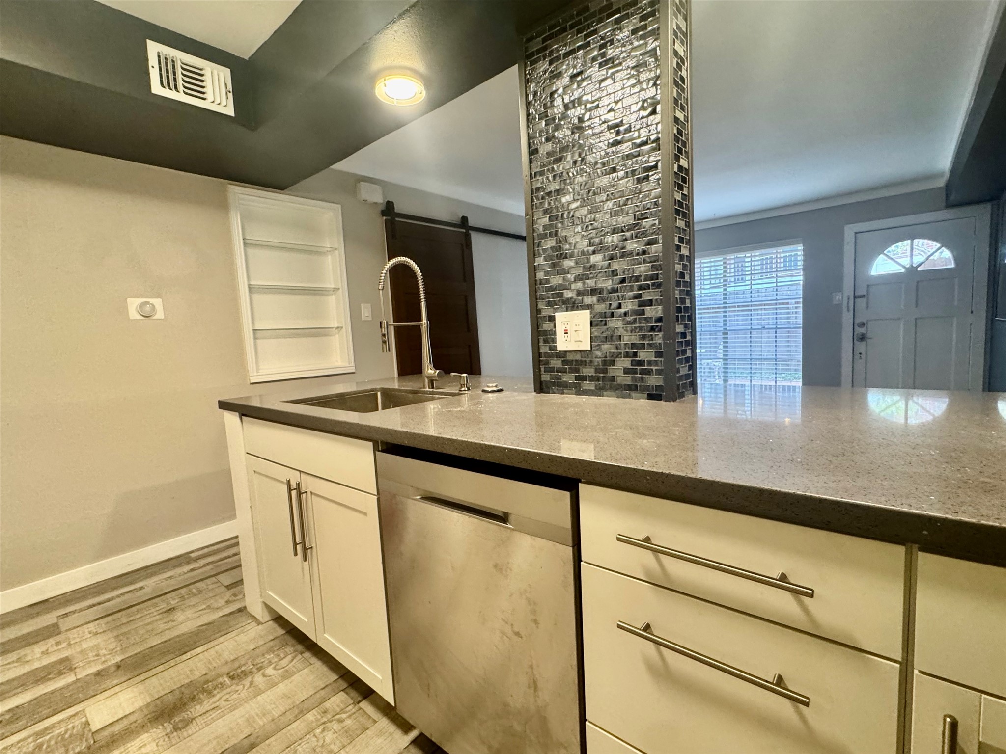 829 Wax Myrtle Lane, Houston, TX 77079 829 Wax Myrtle Lane, Houston, TX 77079