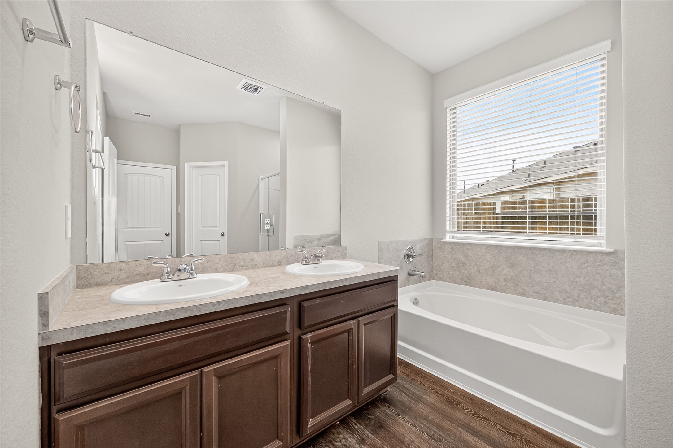 16605 Merry Pines Drive, Conroe, TX 77302