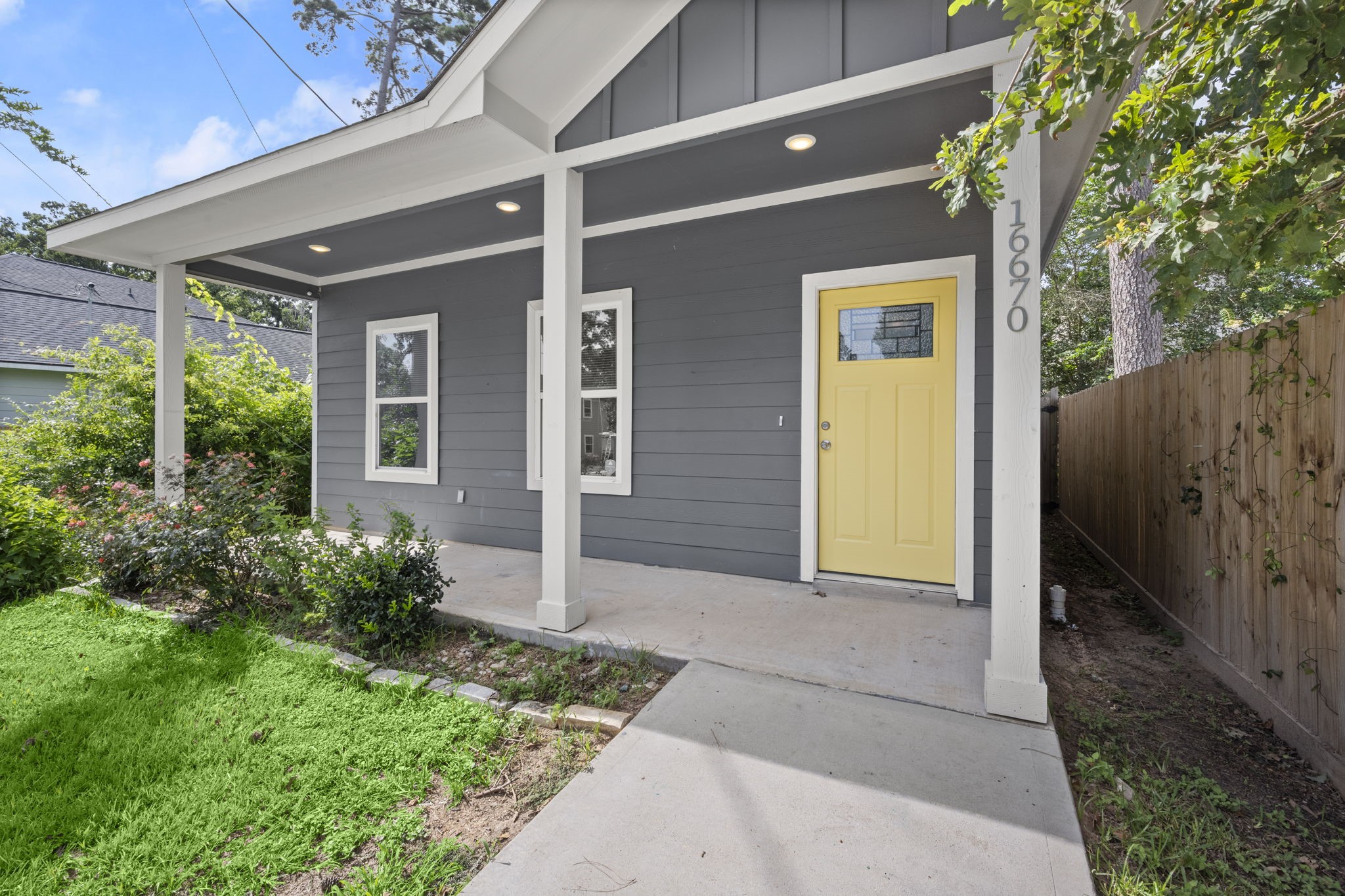 16670 Meadowcroft, Montgomery, TX 77316 16670 Meadowcroft, Montgomery, TX 77316