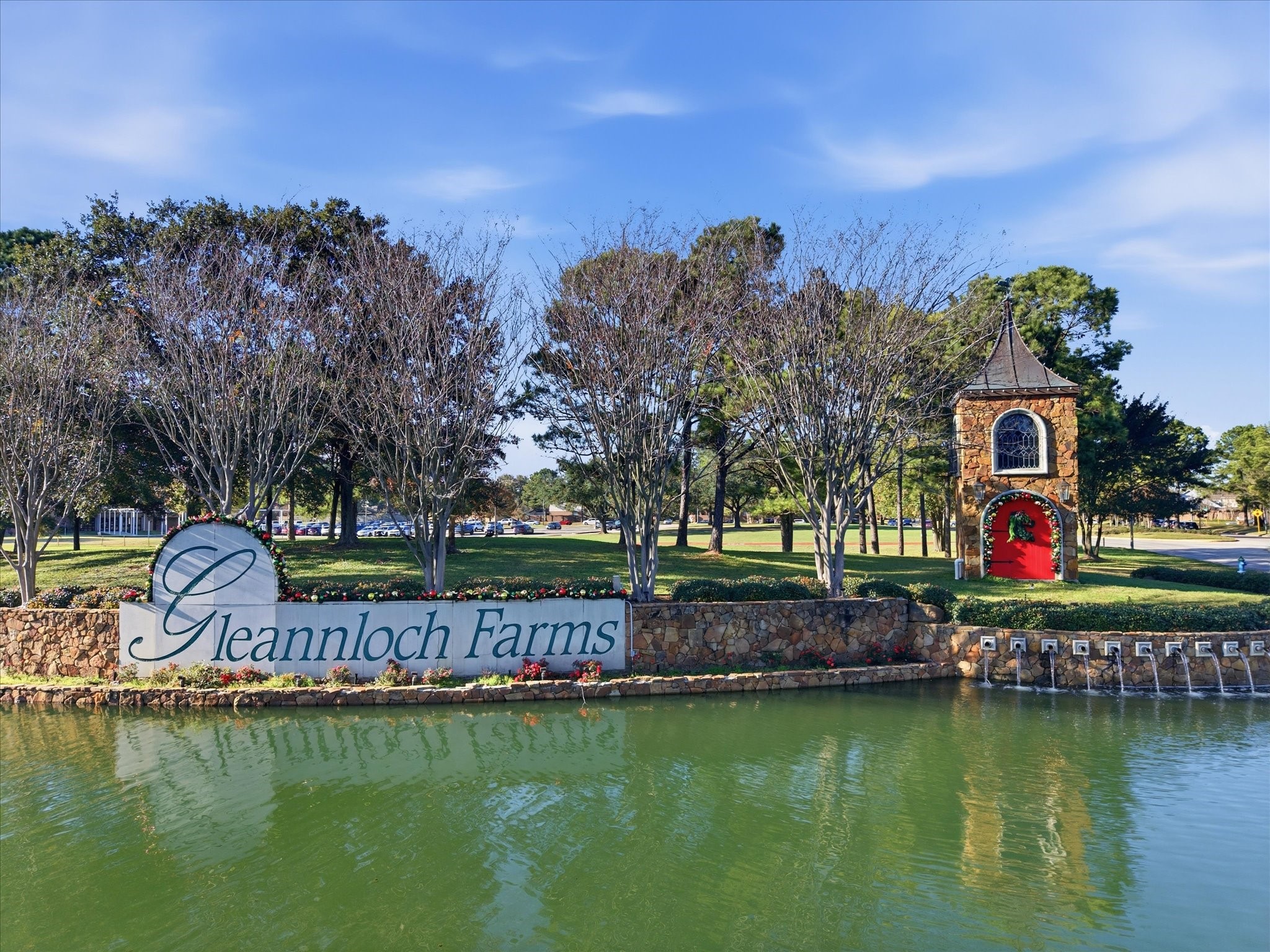 Gleannloch Farms combines exceptional amenities with a welcoming neighborhood atmosphere, making it one of the area's most desirable communities.