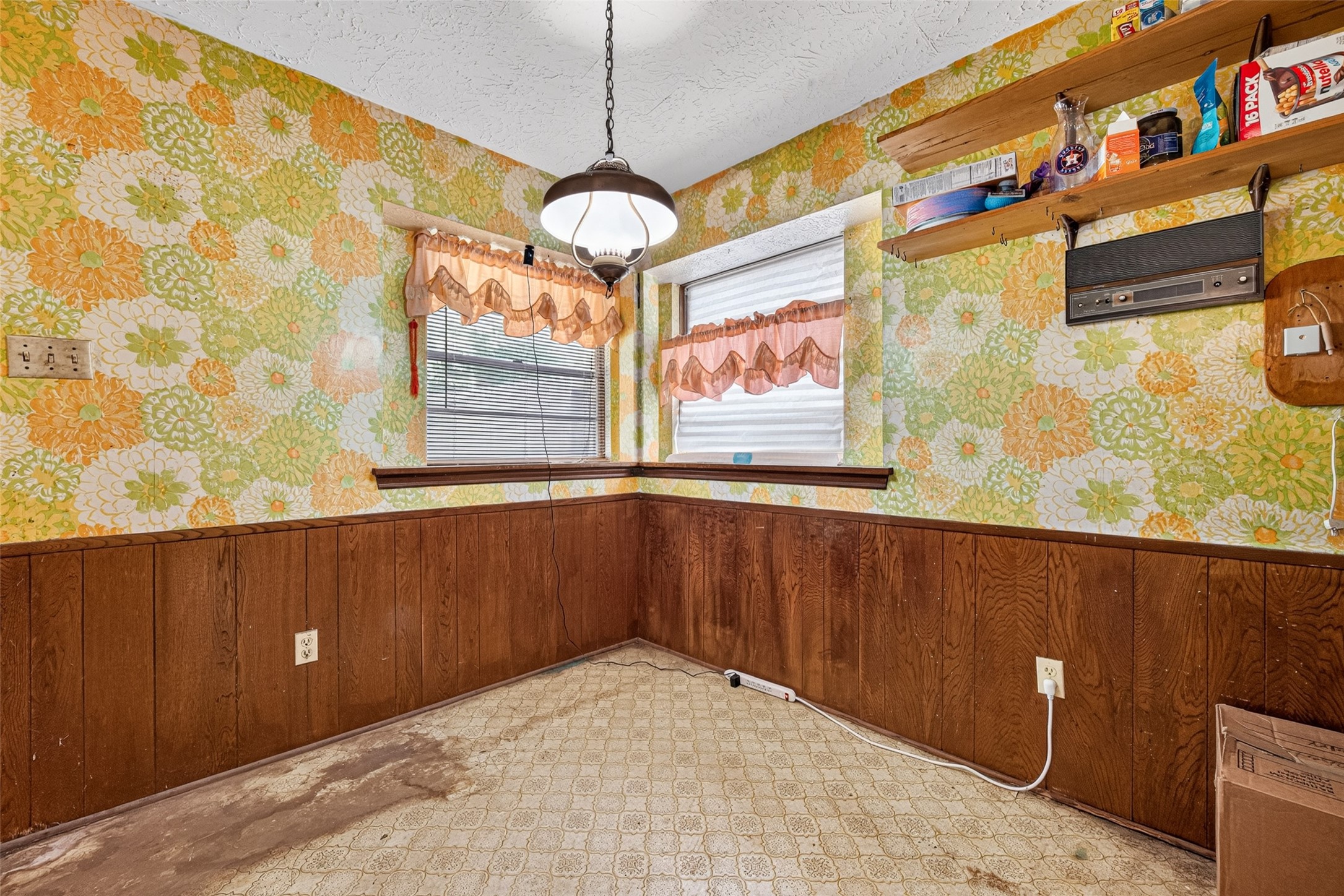 12431 Chessington Drive, Houston, TX 77031