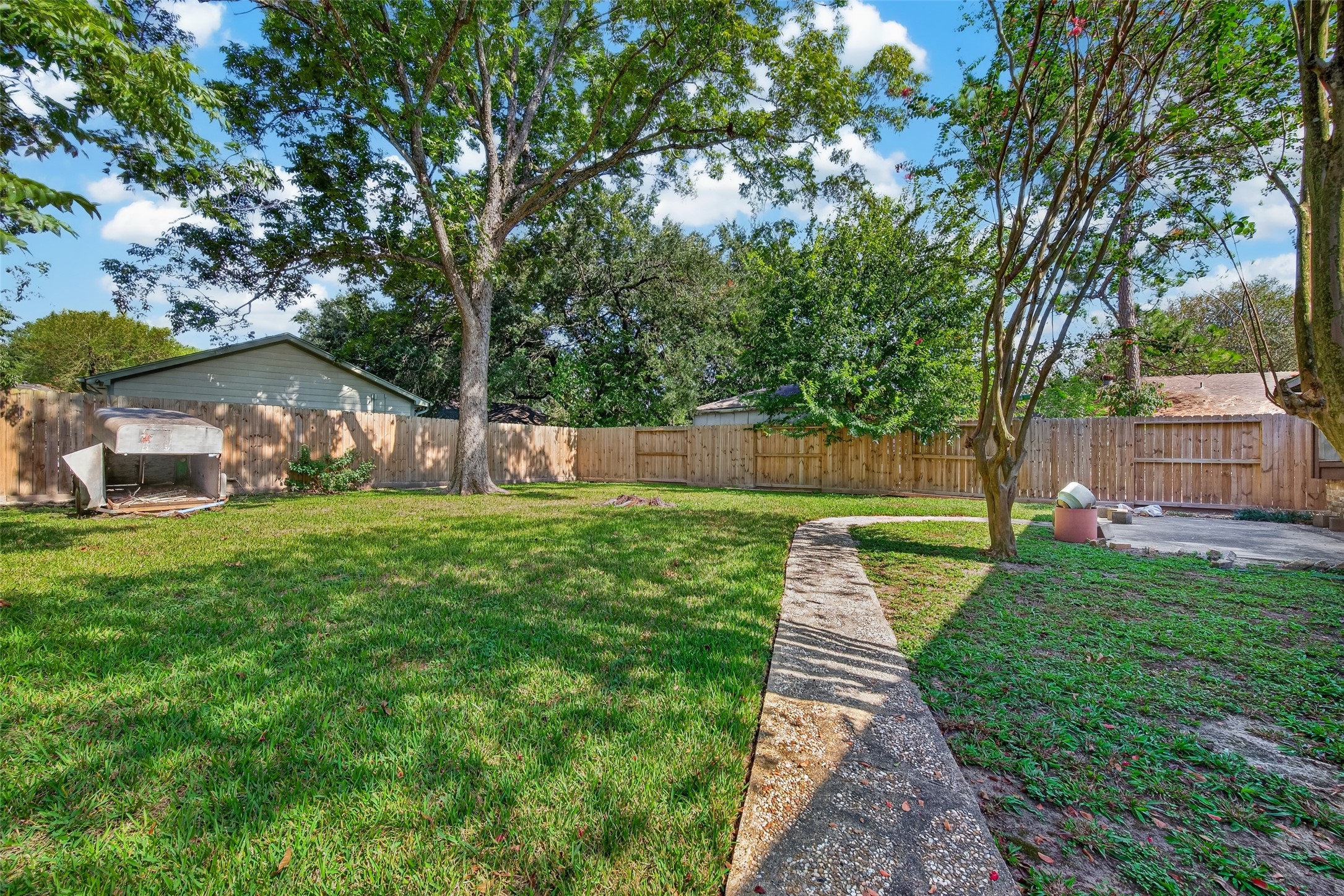 12431 Chessington Drive, Houston, TX 77031