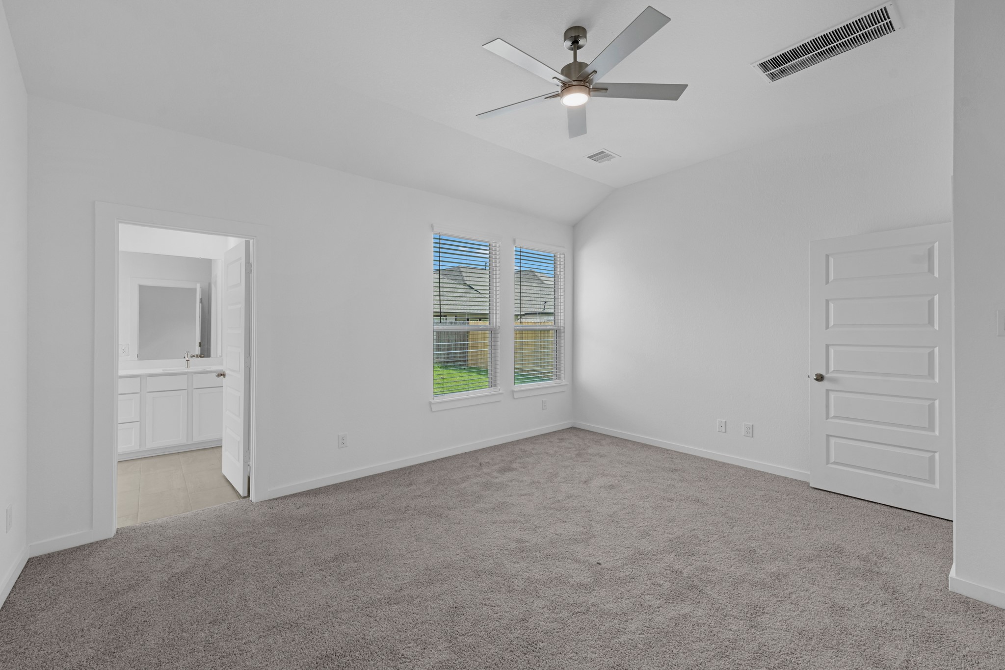 1743 Pecan Woods Lane, Conroe, TX 77301