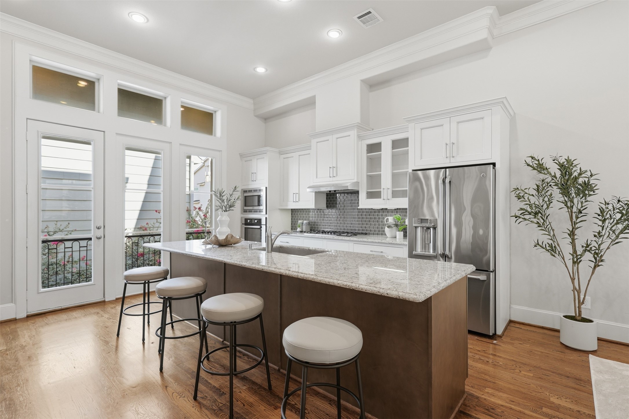 1348 W West 25th Street, Houston, TX 77008