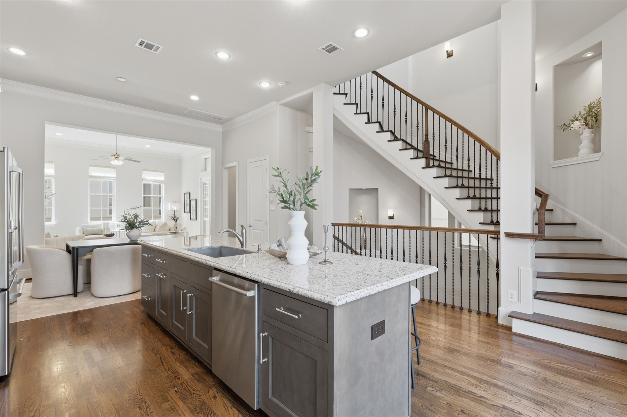 1348 W West 25th Street, Houston, TX 77008