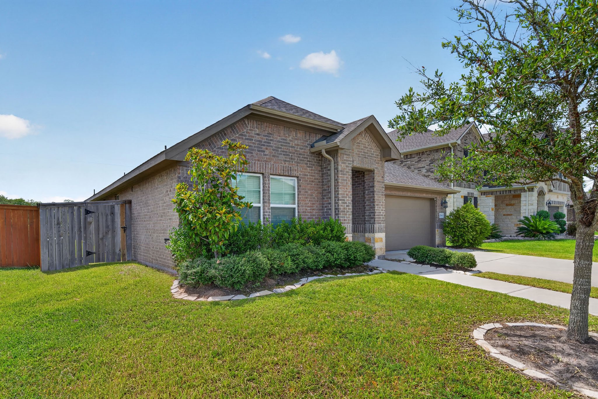 2702 Summer Indigo Trail, Pearland, TX 77089