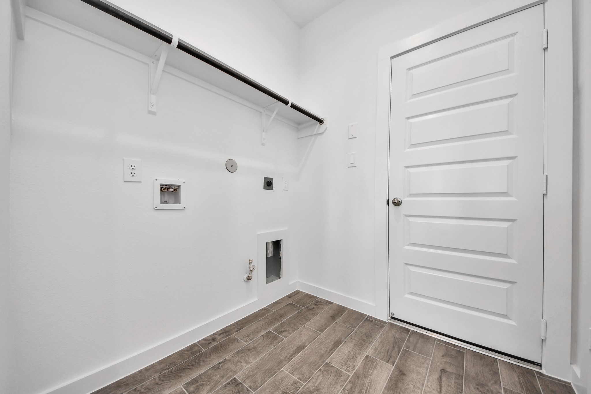 Plan 144 features 3 bedrooms, 2 full baths, 1 half bath and over 2,100 square feet of living space.