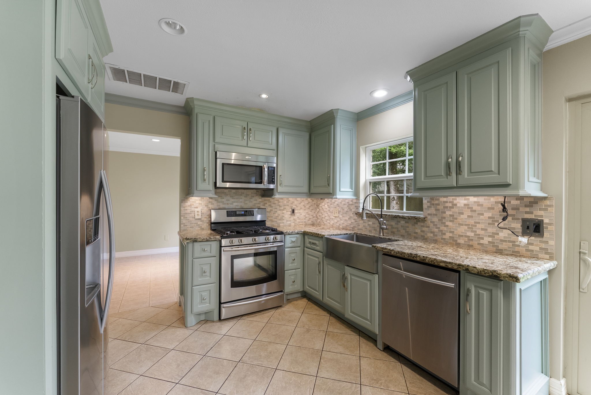 27 W Stony Bridge Court, The Woodlands, TX 77381