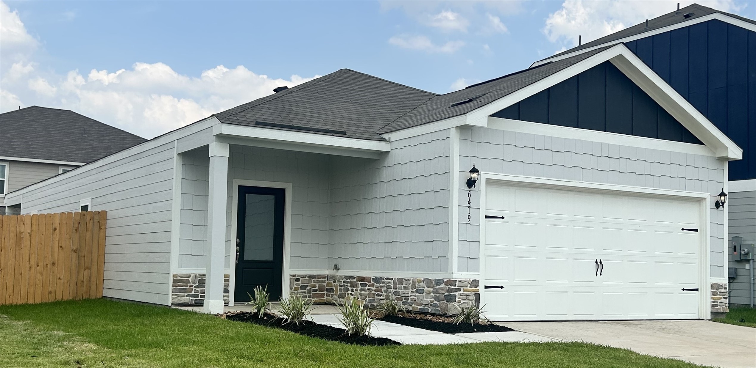 The Dogwood floor plan has beautiful stone detailing on the faade of the home. The Dogwood floor plan has beautiful stone detailing on the faade of the home.