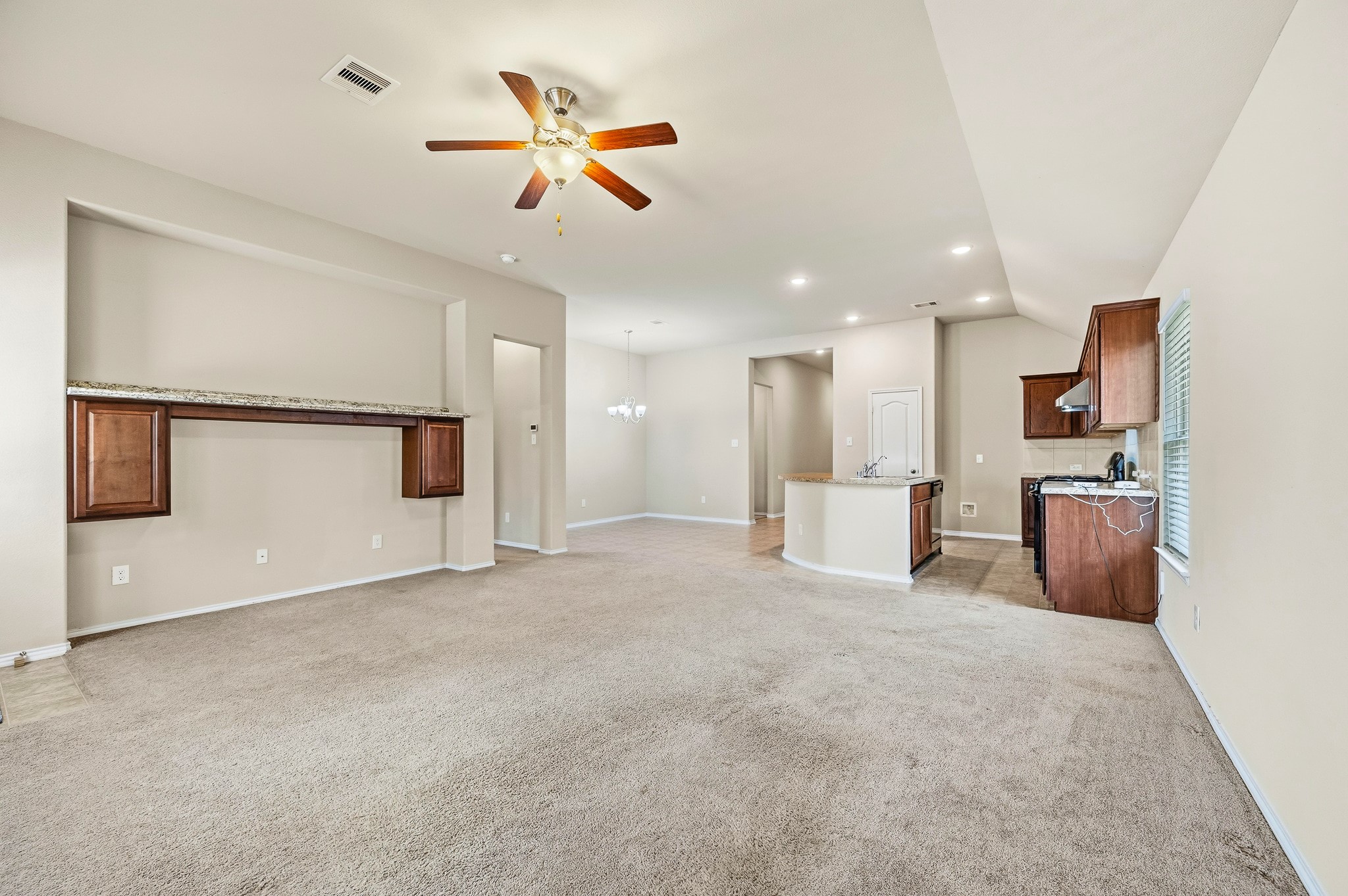 7126 Whitlow Wonder Lane, Houston, TX 77086