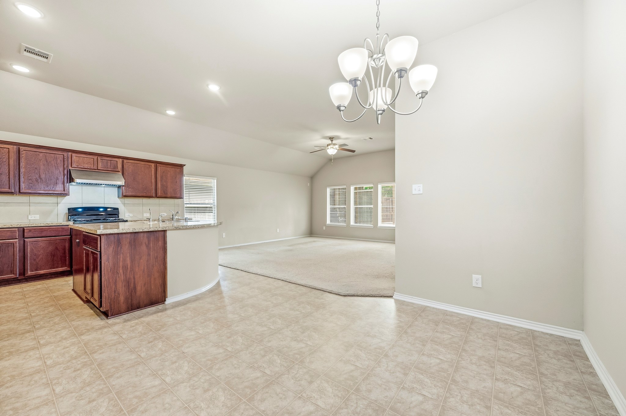 7126 Whitlow Wonder Lane, Houston, TX 77086