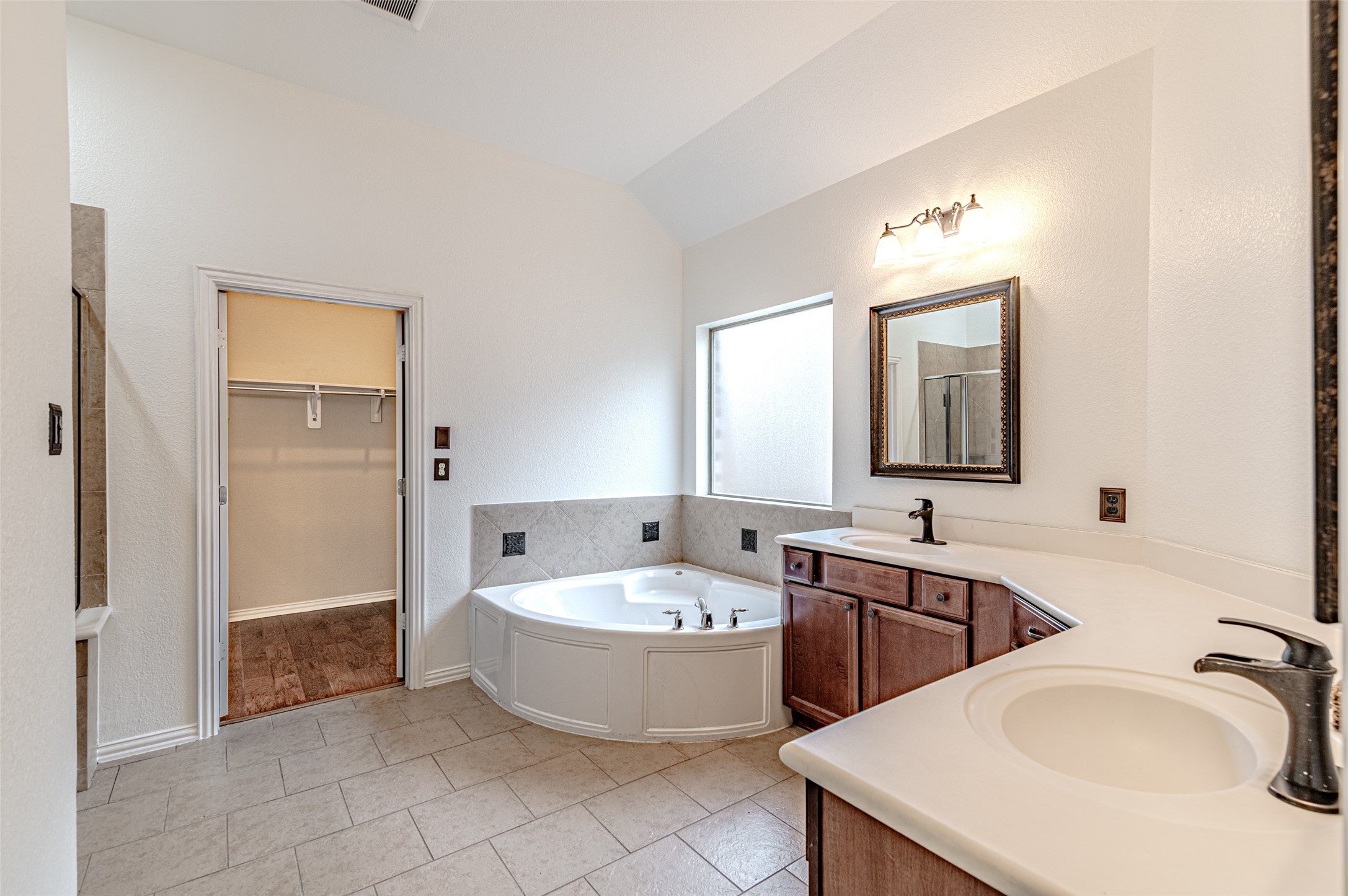 18510 N Settlers Shore Drive, Cypress, TX 77433
