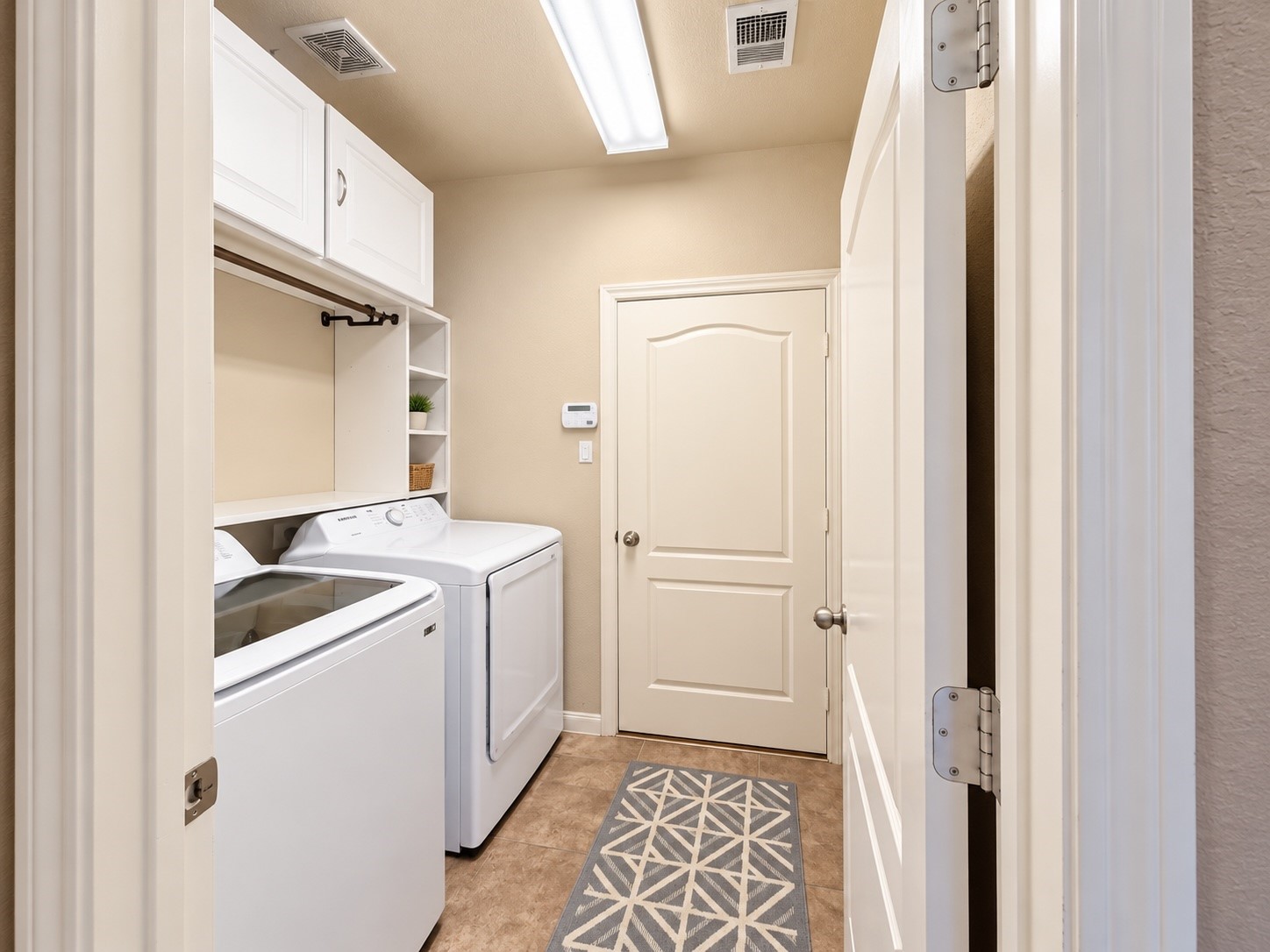 28642 Lockeridge Springs Drive, Spring, TX 77386